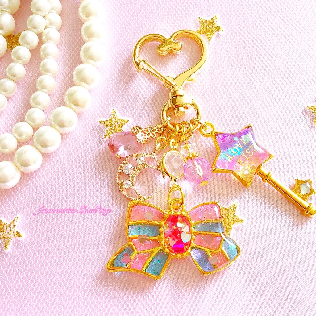 魔法のリボンとステッキチャーム