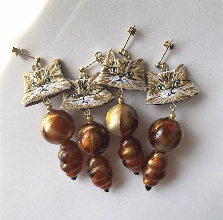 チンチラゴールデン ピアス