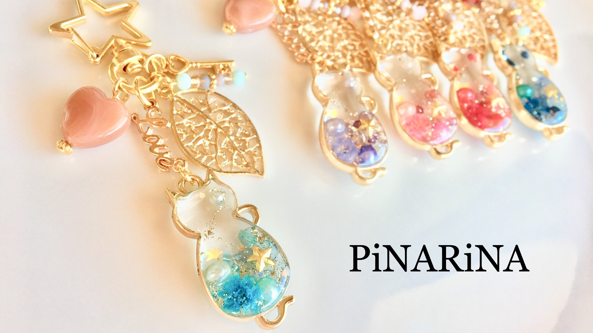 ブルー＊オシャレねこのキーホルダー