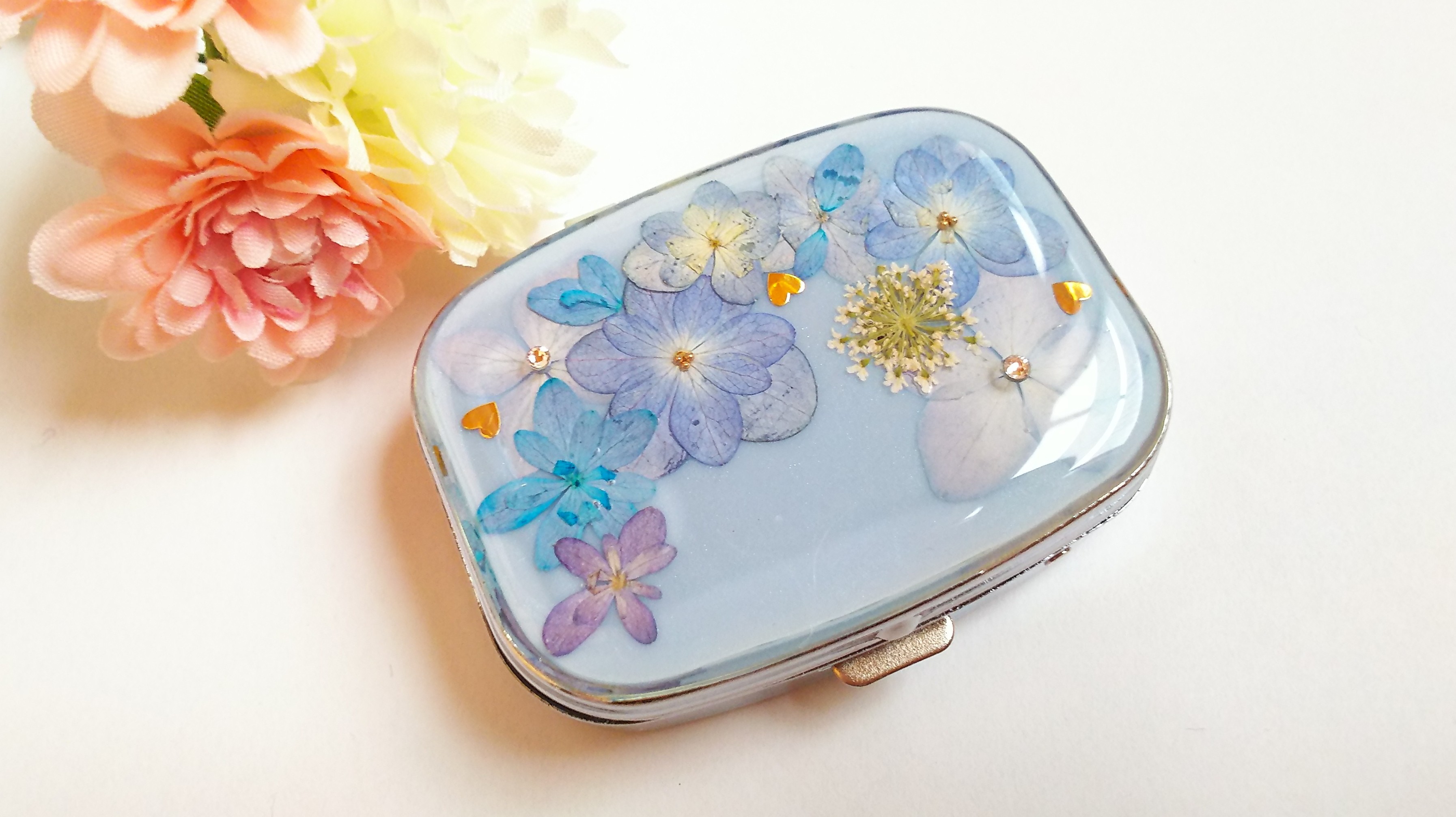 押し花のピルケース