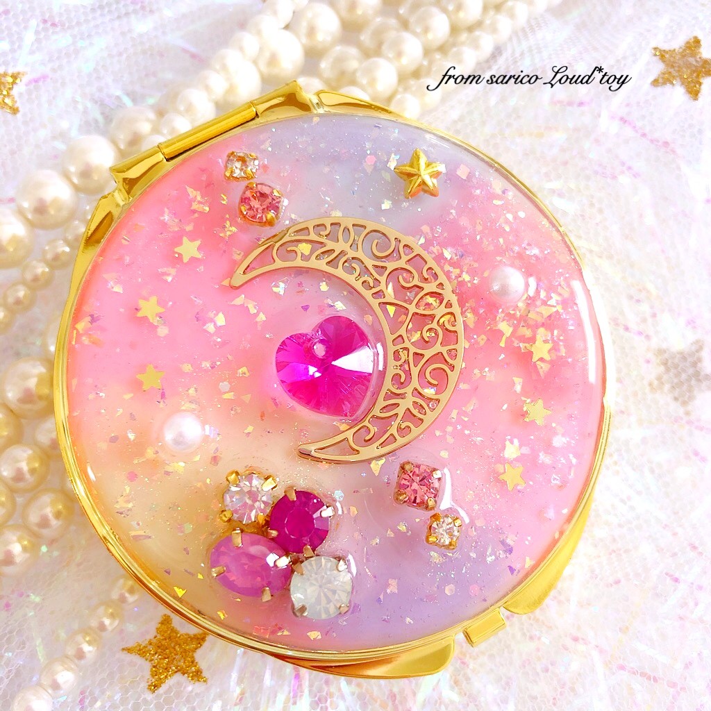 magical 月のピルケース