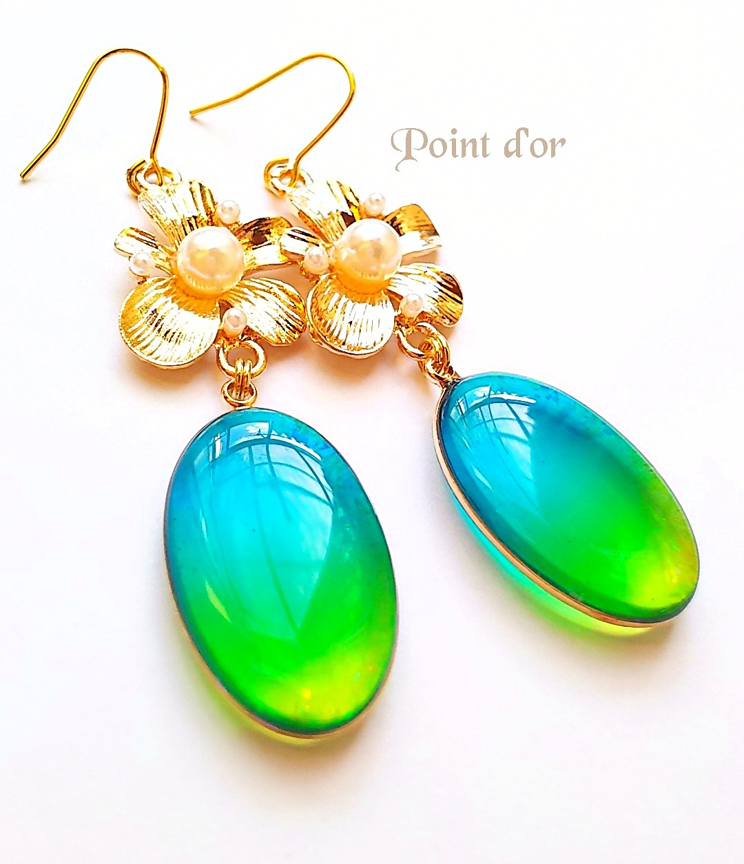 フラワーグラデーションの耳飾り