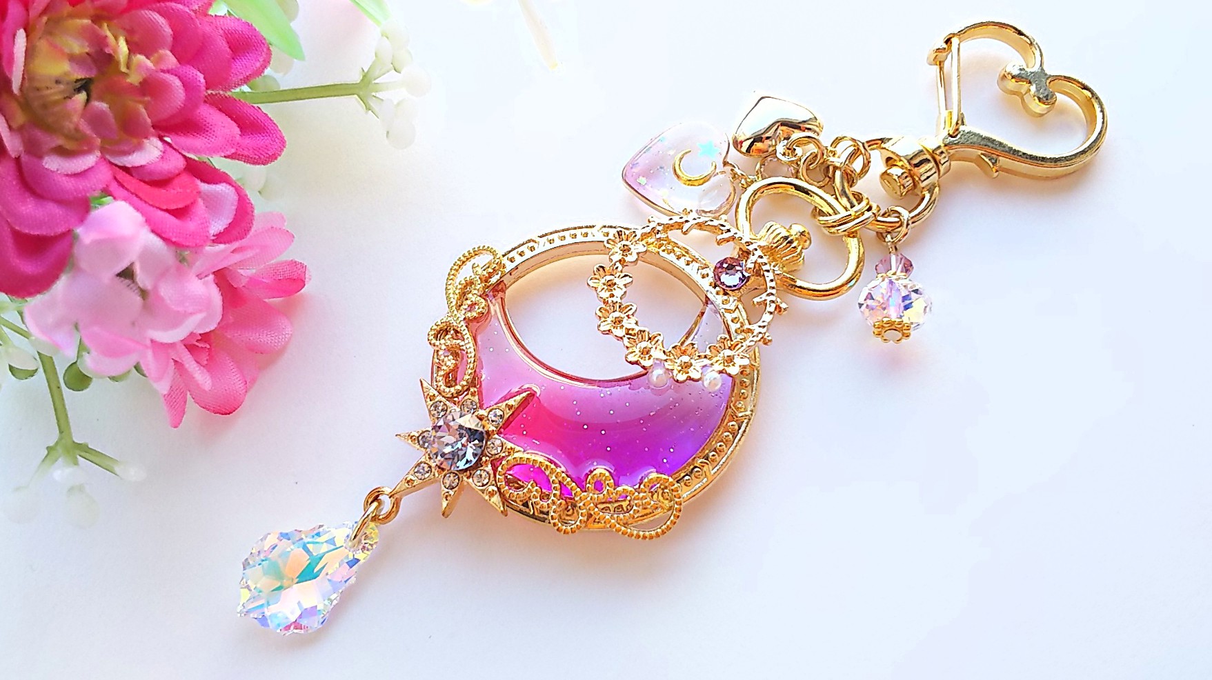 花冠の三日月キーホルダー