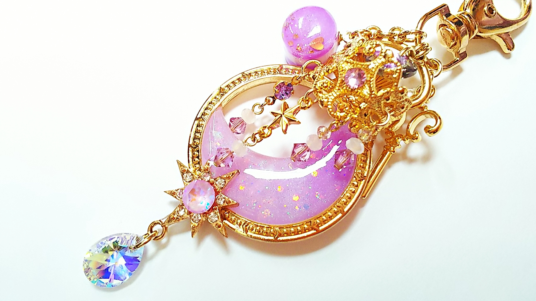 マカロンカラーの三日月シャンデリア（ラベンダー）