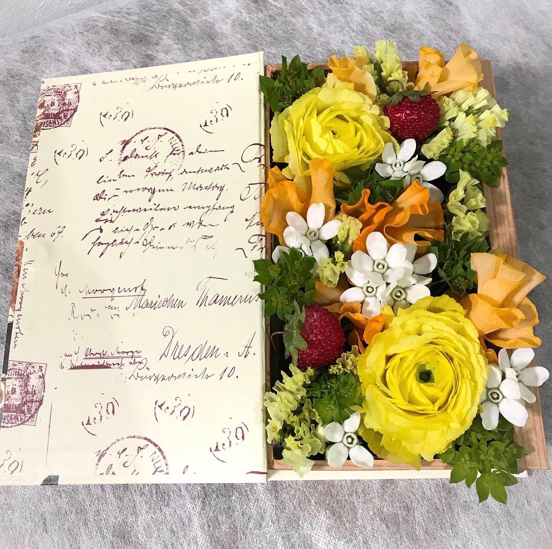 フラワーボックス BOOK型イエロー