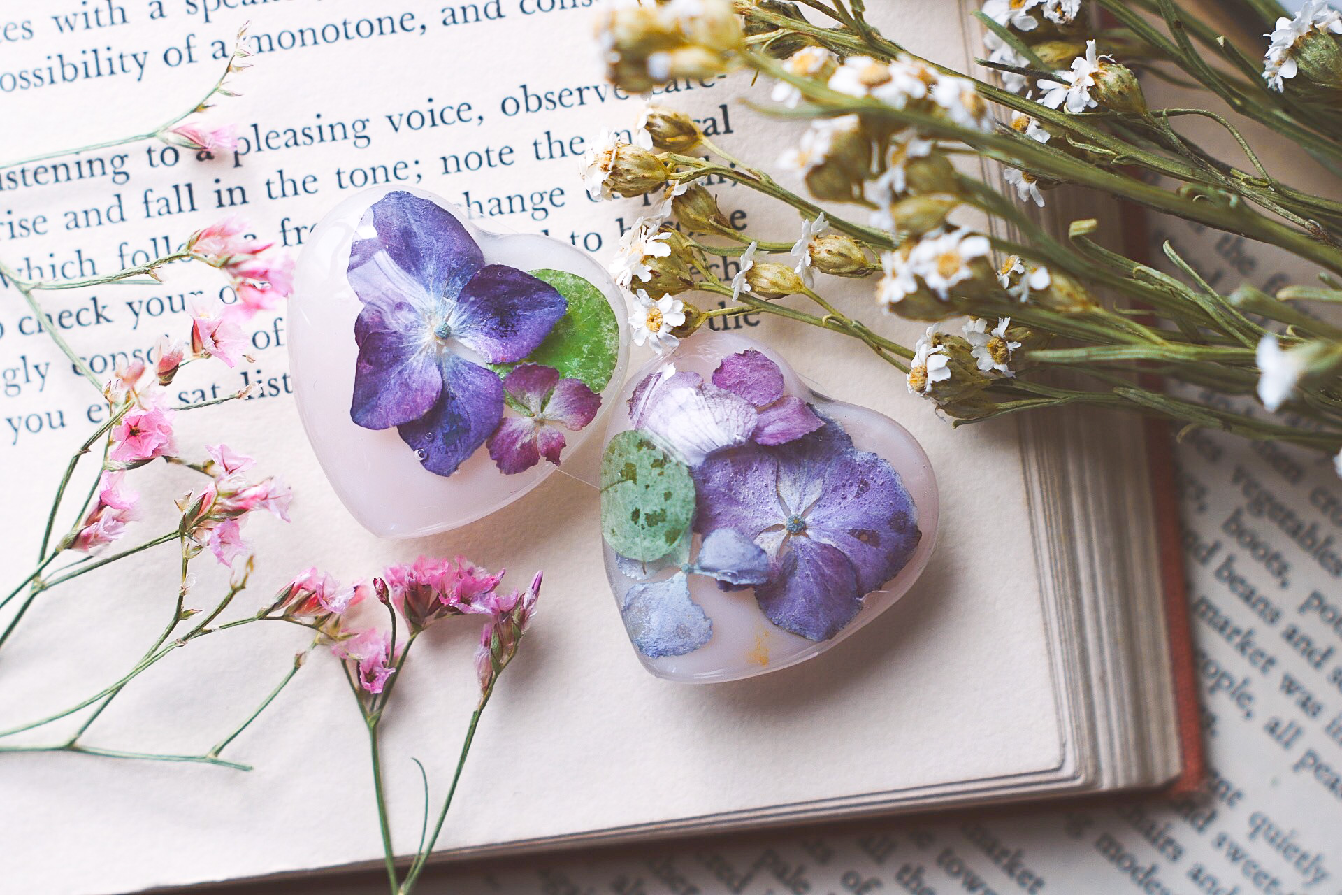 大きなハートの紫陽花イヤリング