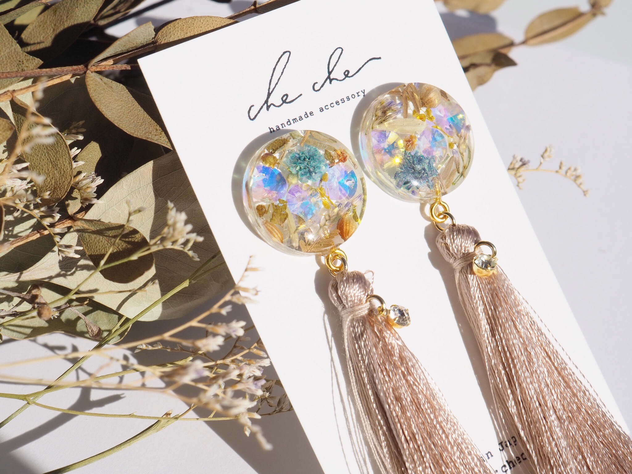 スワロフスキー&ドライフラワーピアス