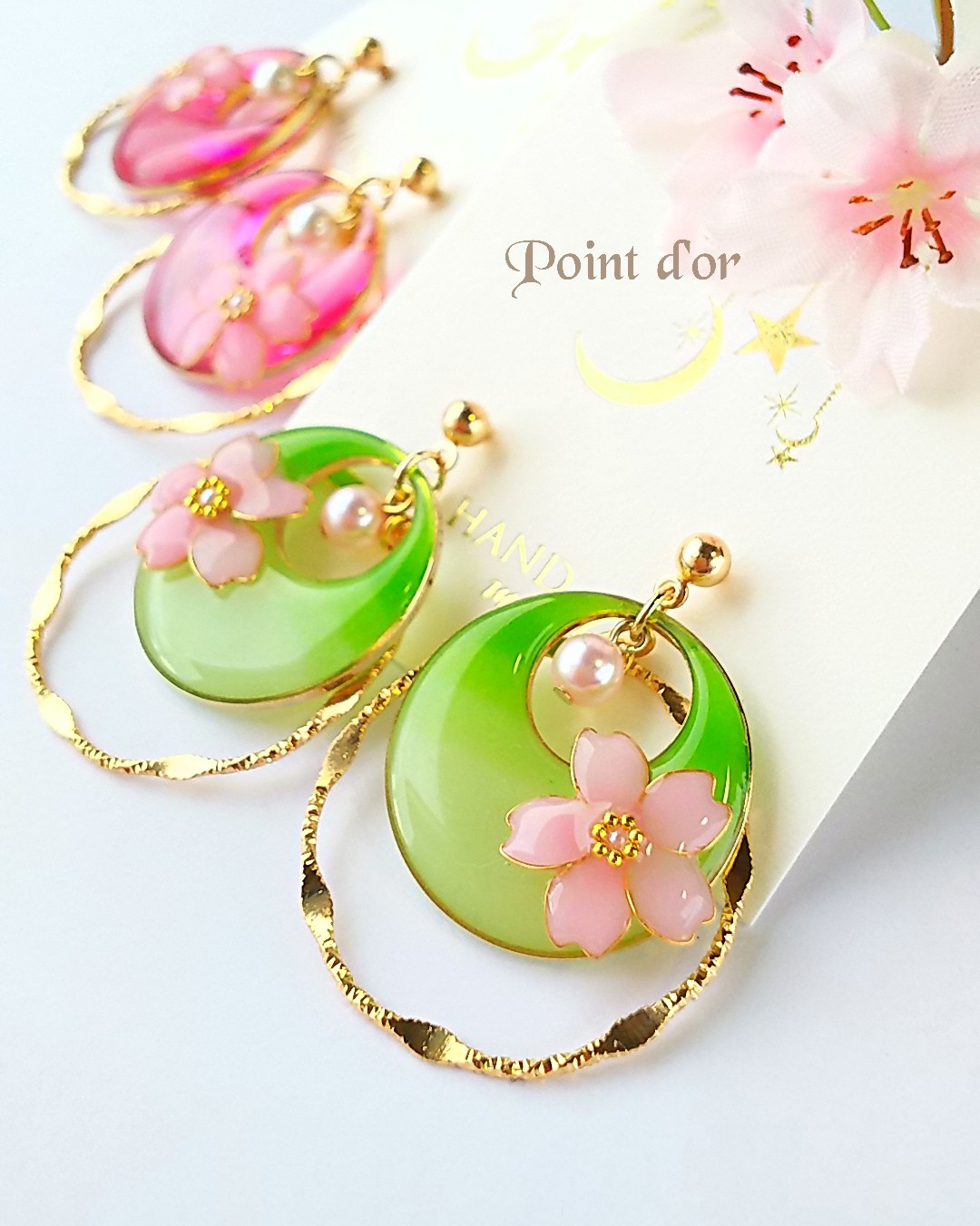 桜のダブルラウンド耳飾り（グリーンカラー）