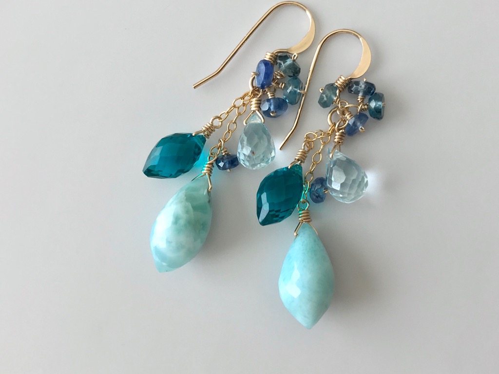 14kgf 大粒ラリマーとピーコックカラー ピアス/イヤリング Skyward