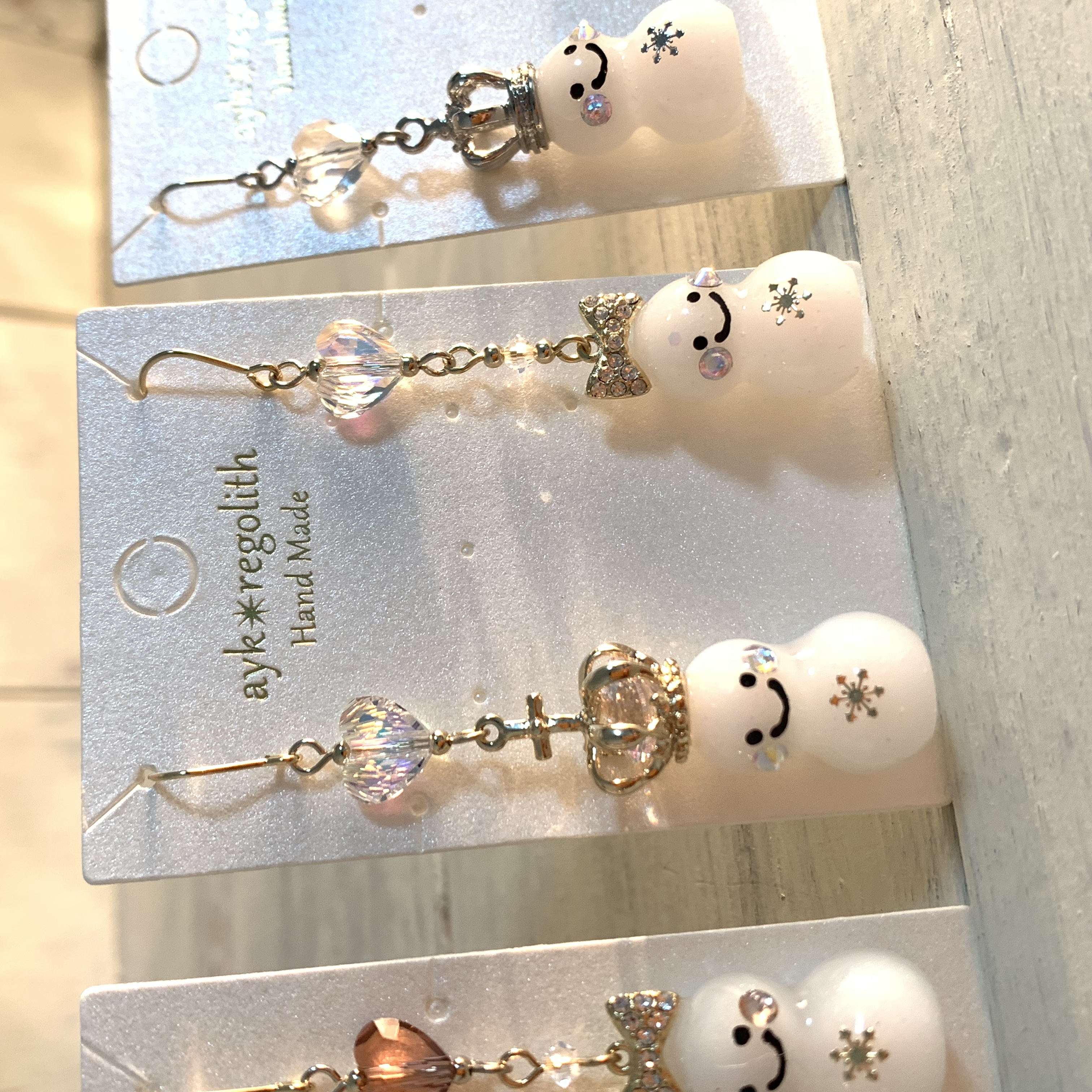 雪だるまカップルピアス【クリスタル ゴールド(ジルコニア王冠)】