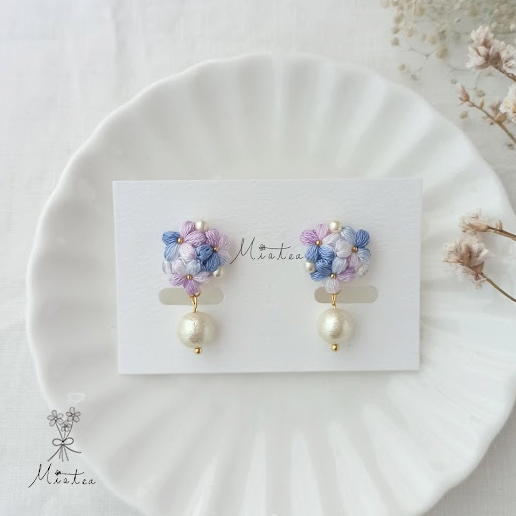 三つ花のブーケ「幸せの日」／ピアス・イヤリング