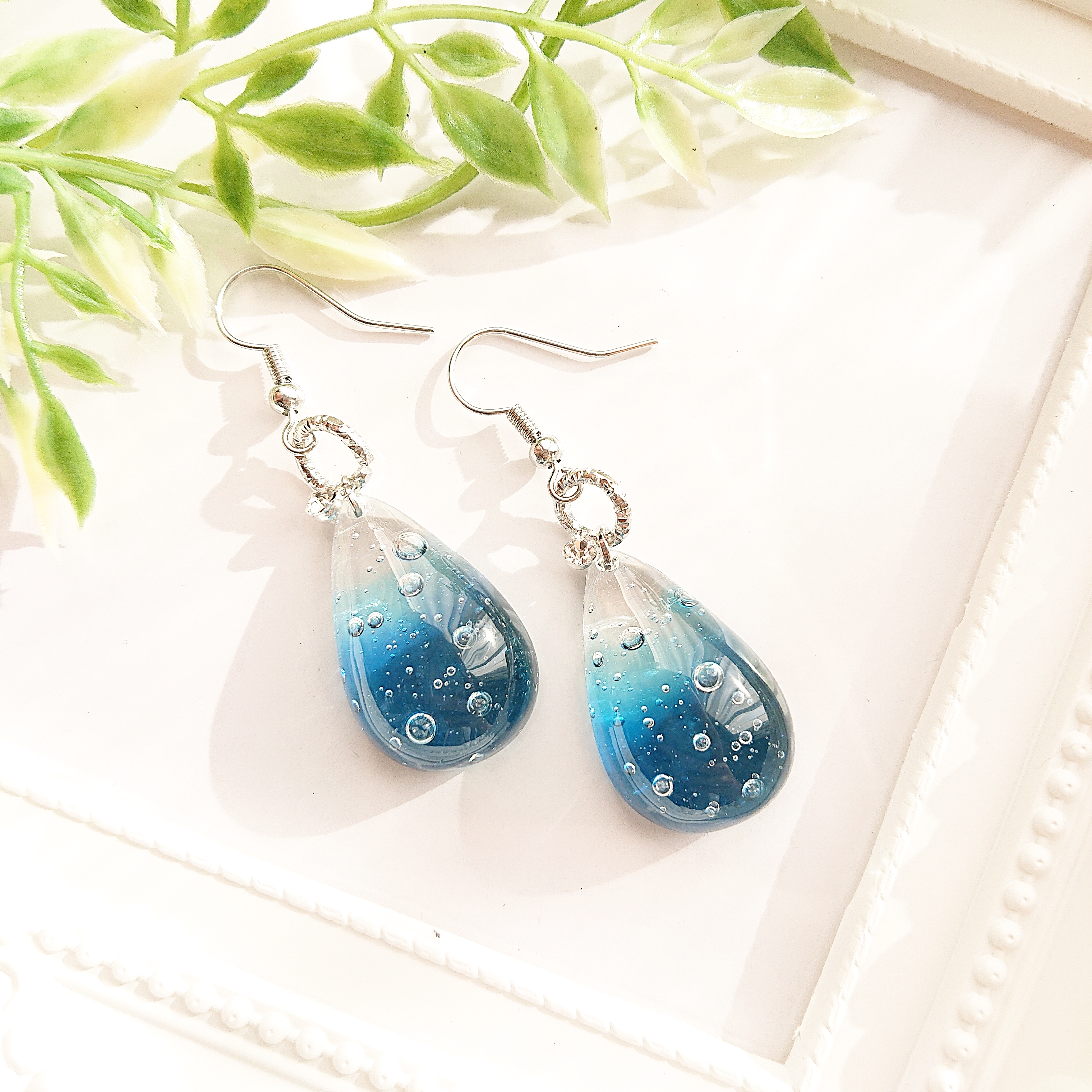 ❇️神秘の深海❇️レジンピアス・イヤリング