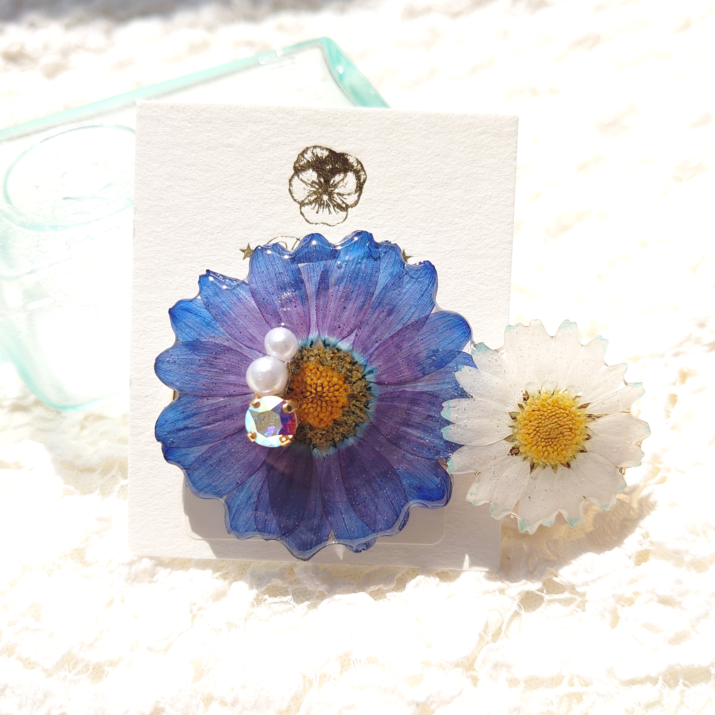 染めマーガレットのヘアクリップ・ブルー