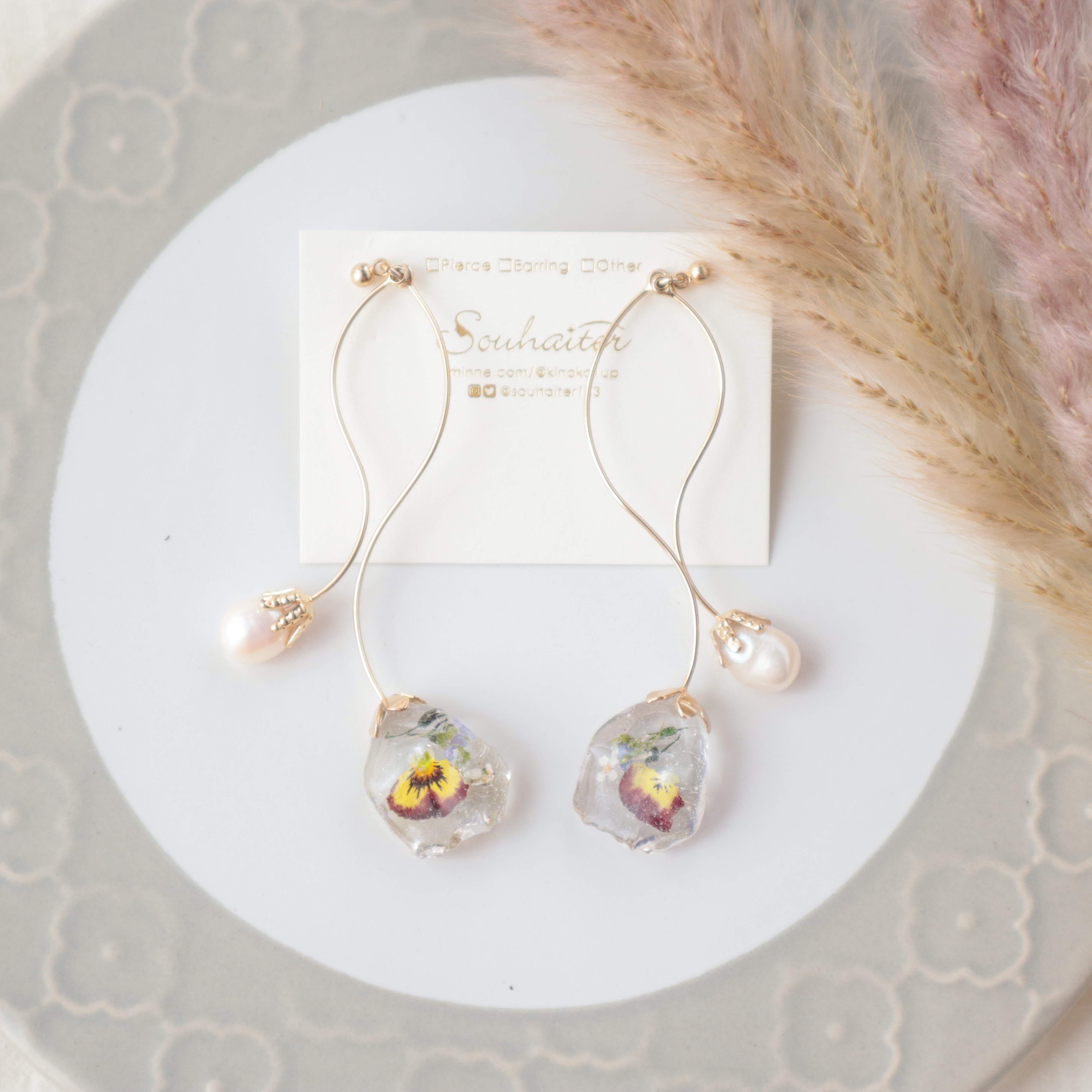 淡水パールとボタニカルクリスタルのウェーブピアス/イヤリング