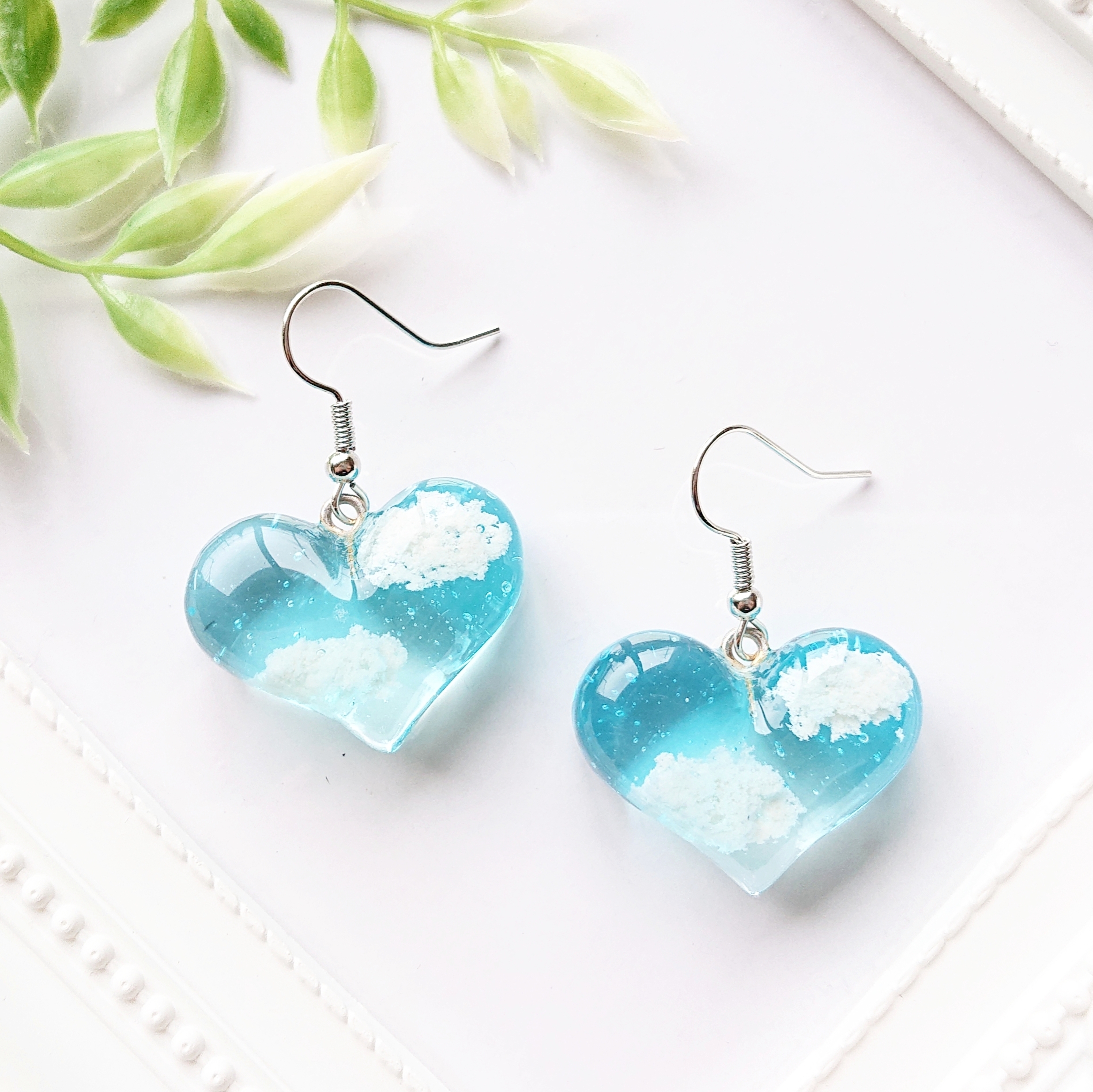 ハートの空。.*<ぷっくり> レジンピアス・イヤリング