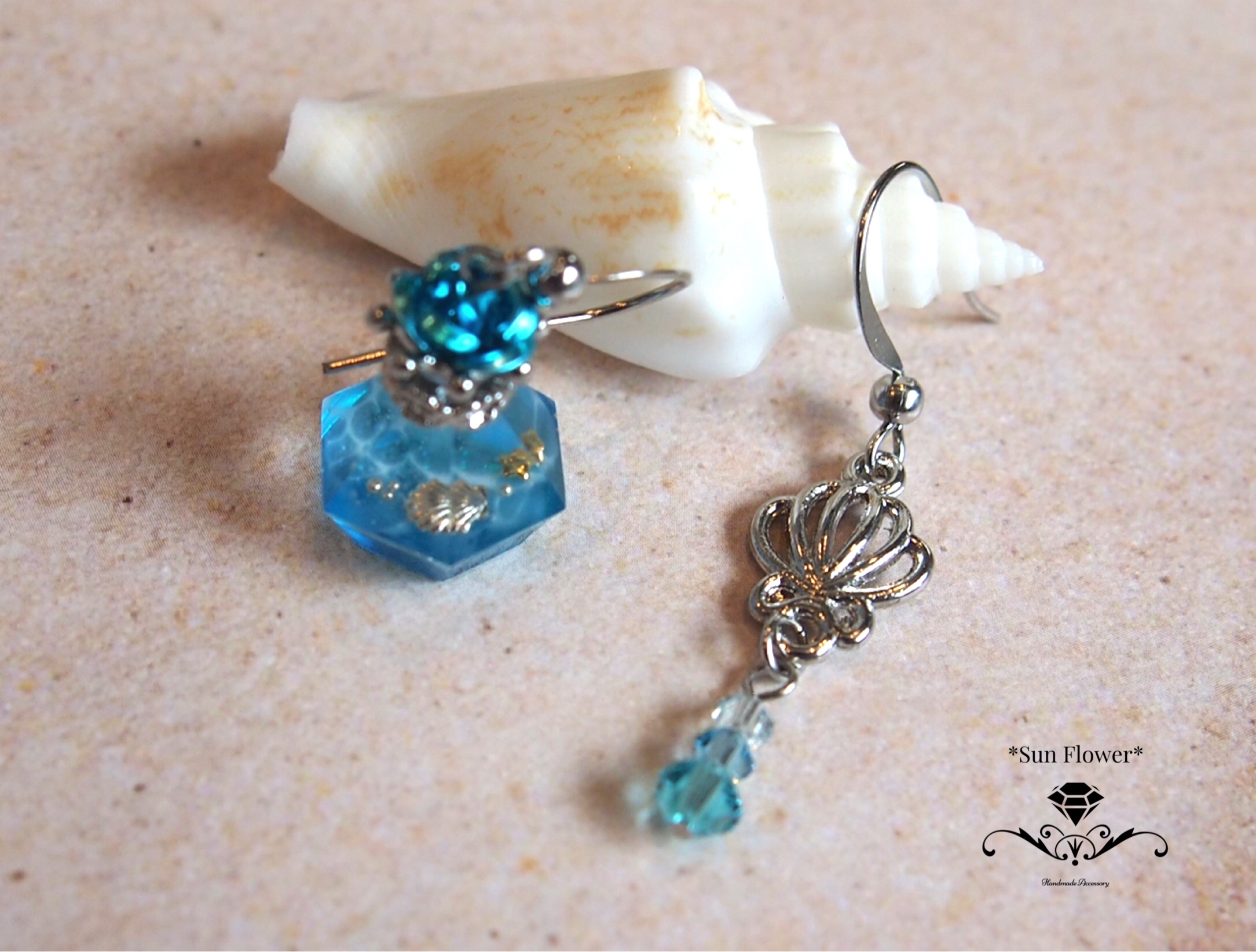 海の小瓶の耳飾り