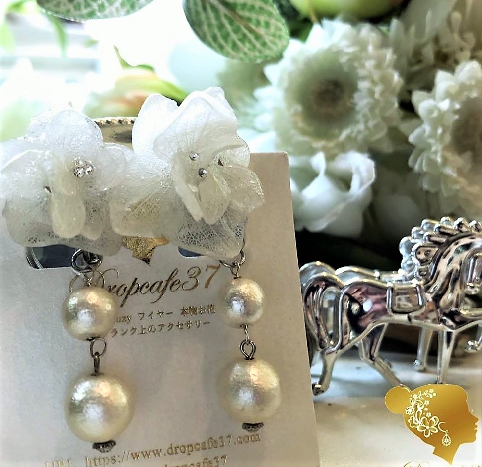 本物のお花紫陽花　立体2wayピアス　OR　イヤリング　受注製作