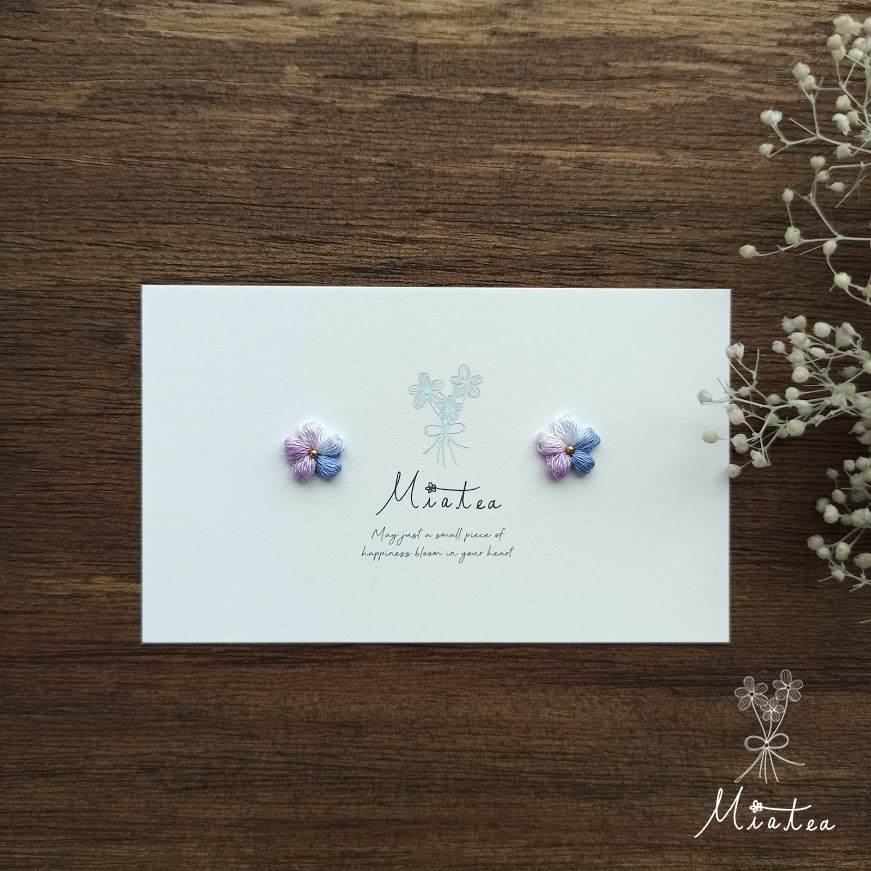 一粒花＊＃20-紫陽花＊刺繍糸のお花のピアス・イヤリング