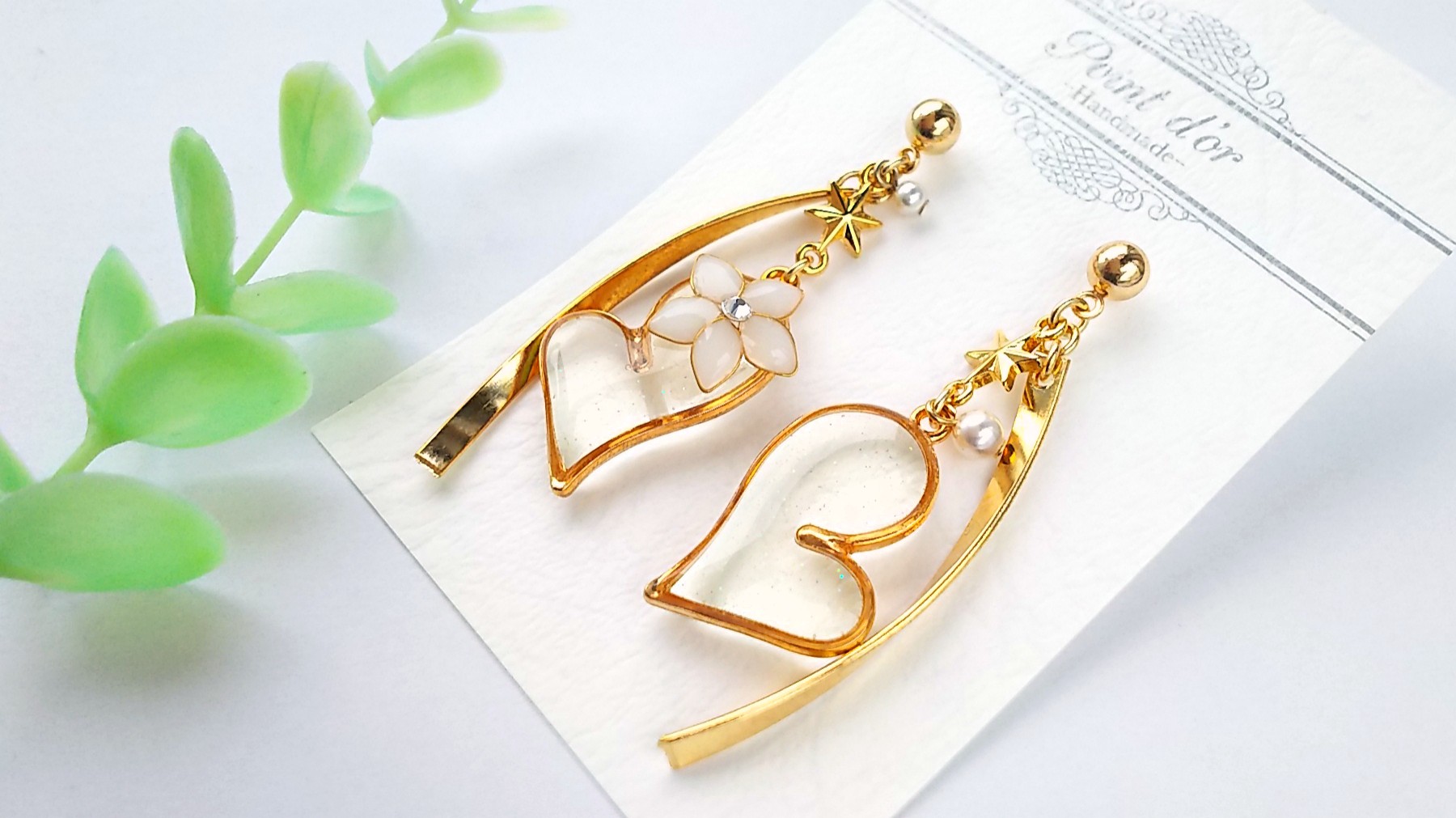 Heart and flowers 耳飾り♡