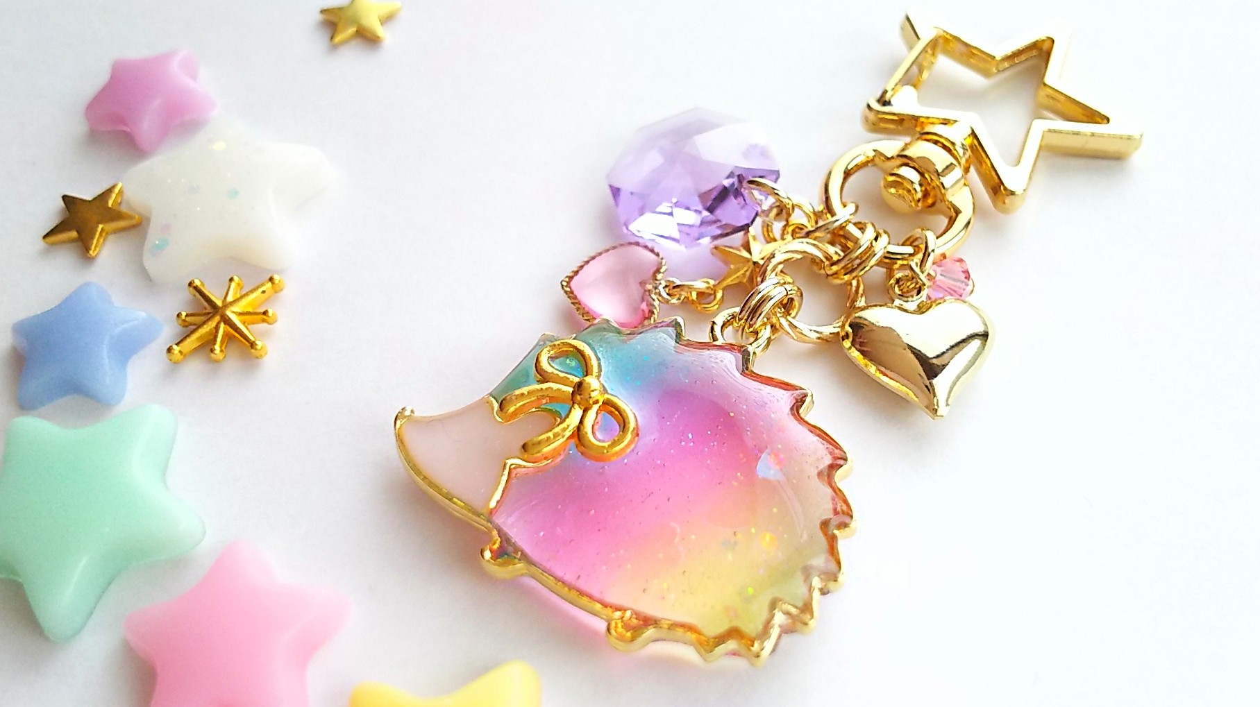 虹色ハリネズミのキーホルダー🦔A