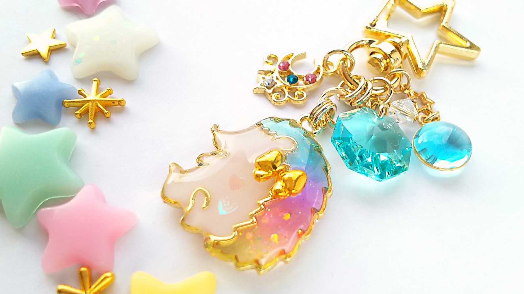 虹色ハリネズミのキーホルダー🦔B