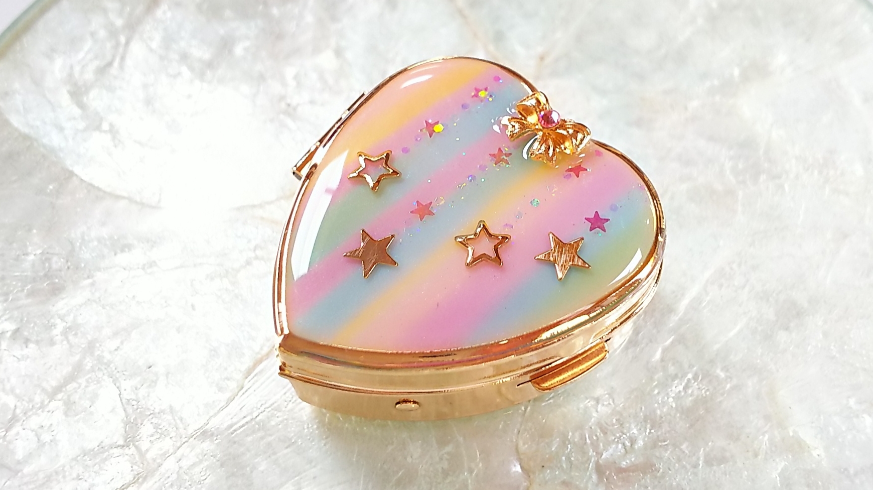 リボンストライプのピル＆アクセサリーケース🎀