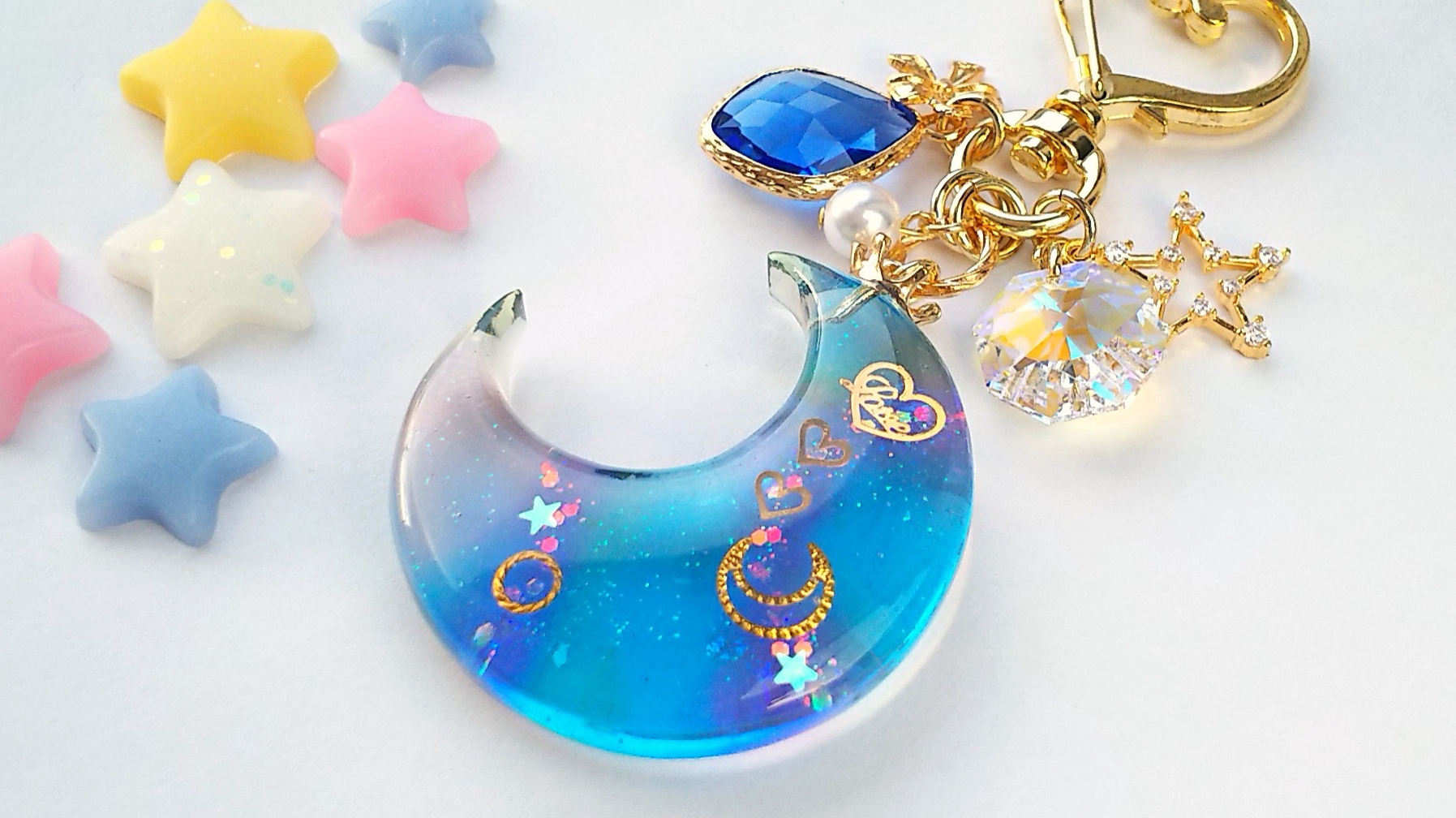 煌めく夜空の三日月🌙ブルー