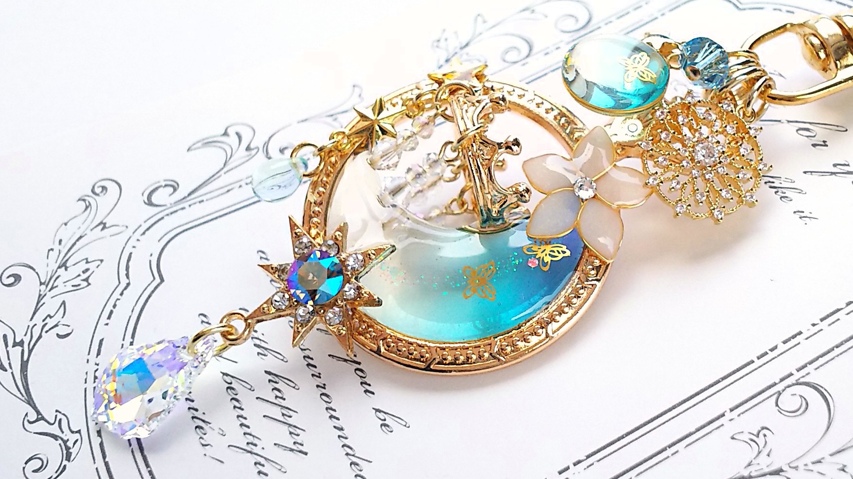 花咲く蝶の三日月シャンデリア🌼A