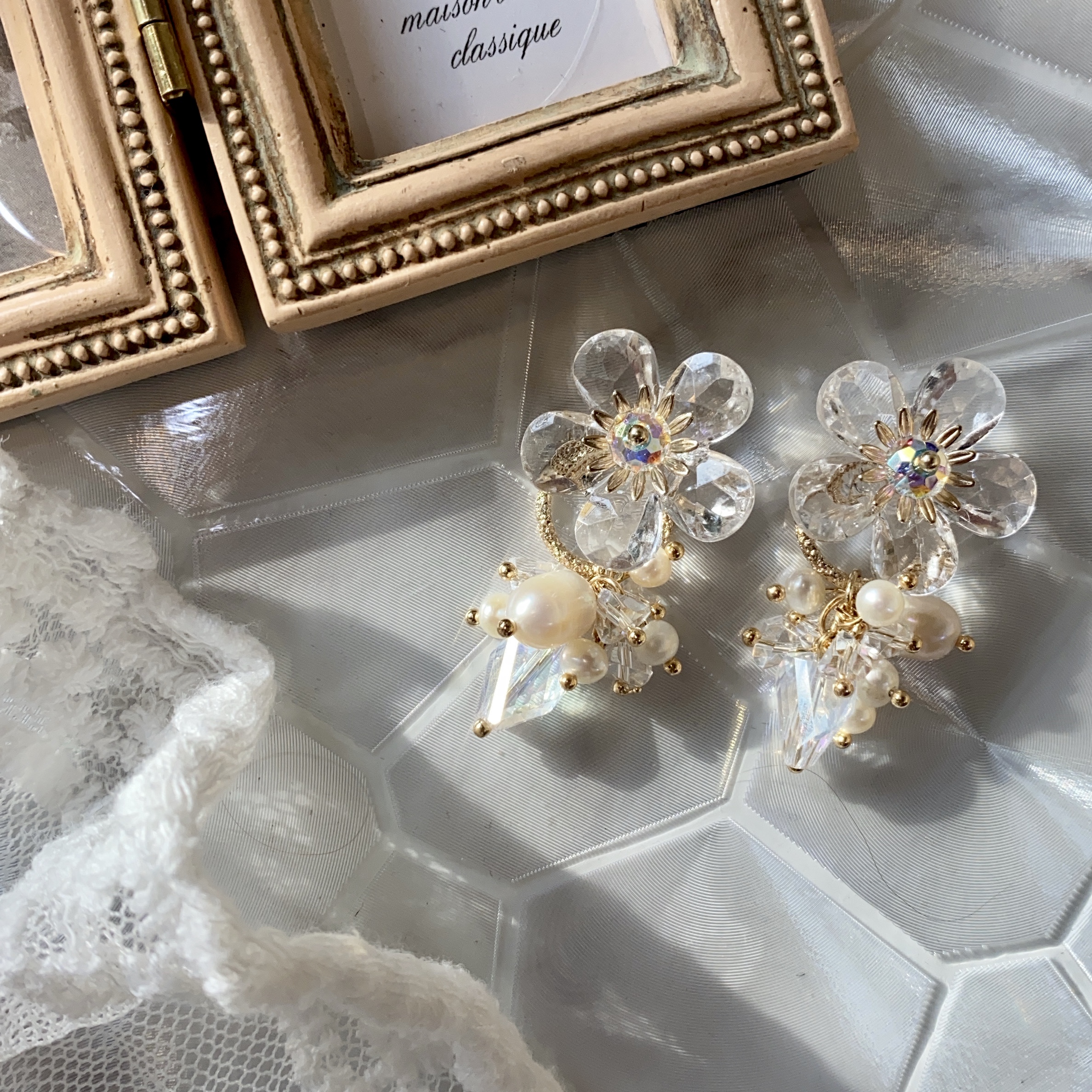 𝚃𝚛𝚊𝚗𝚜𝚙𝚊𝚛𝚎𝚗𝚝 𝚐𝚎𝚖𝚜 ピアス/イヤリング