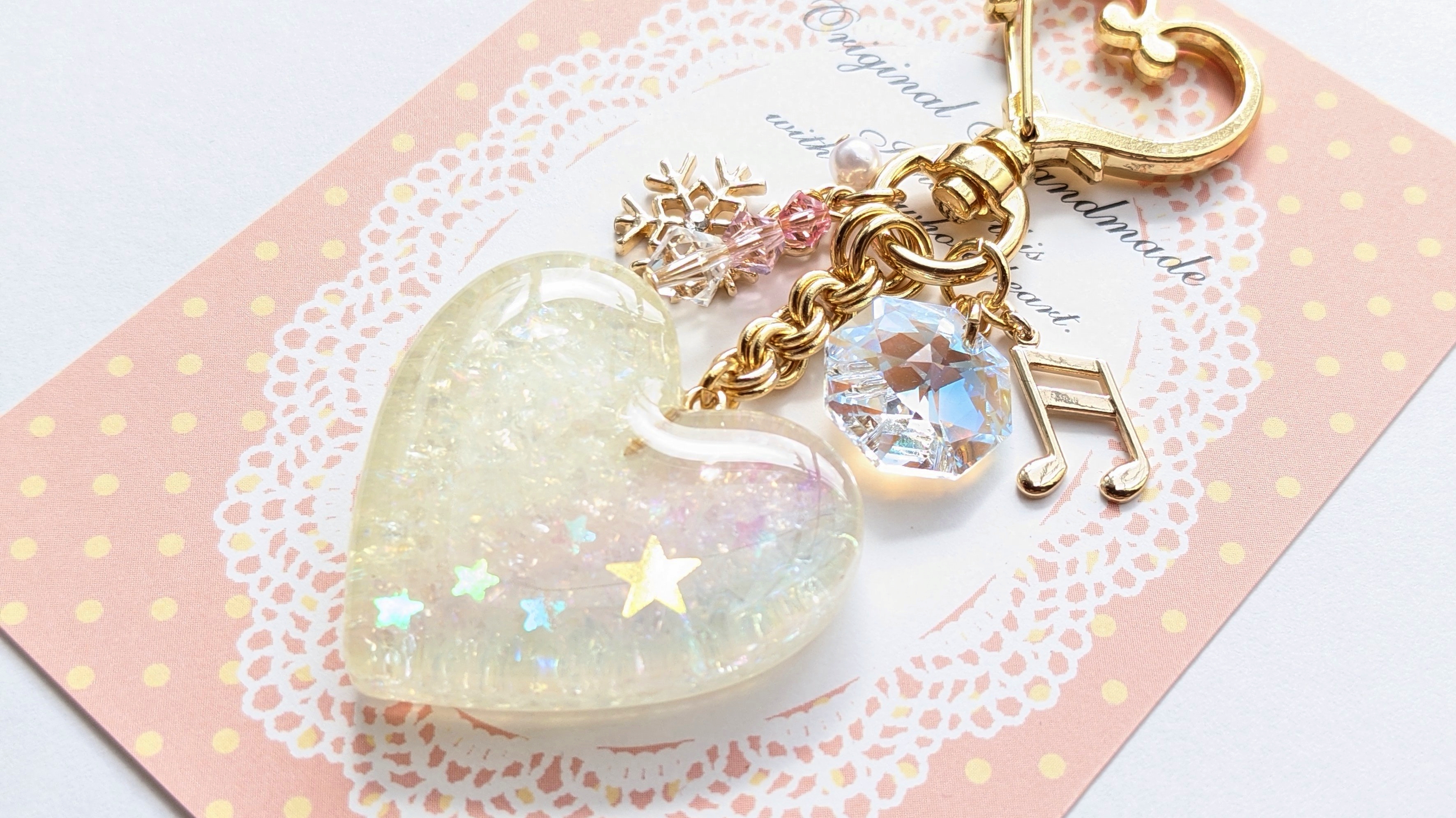 Heartwarming🤍White.｡*♫