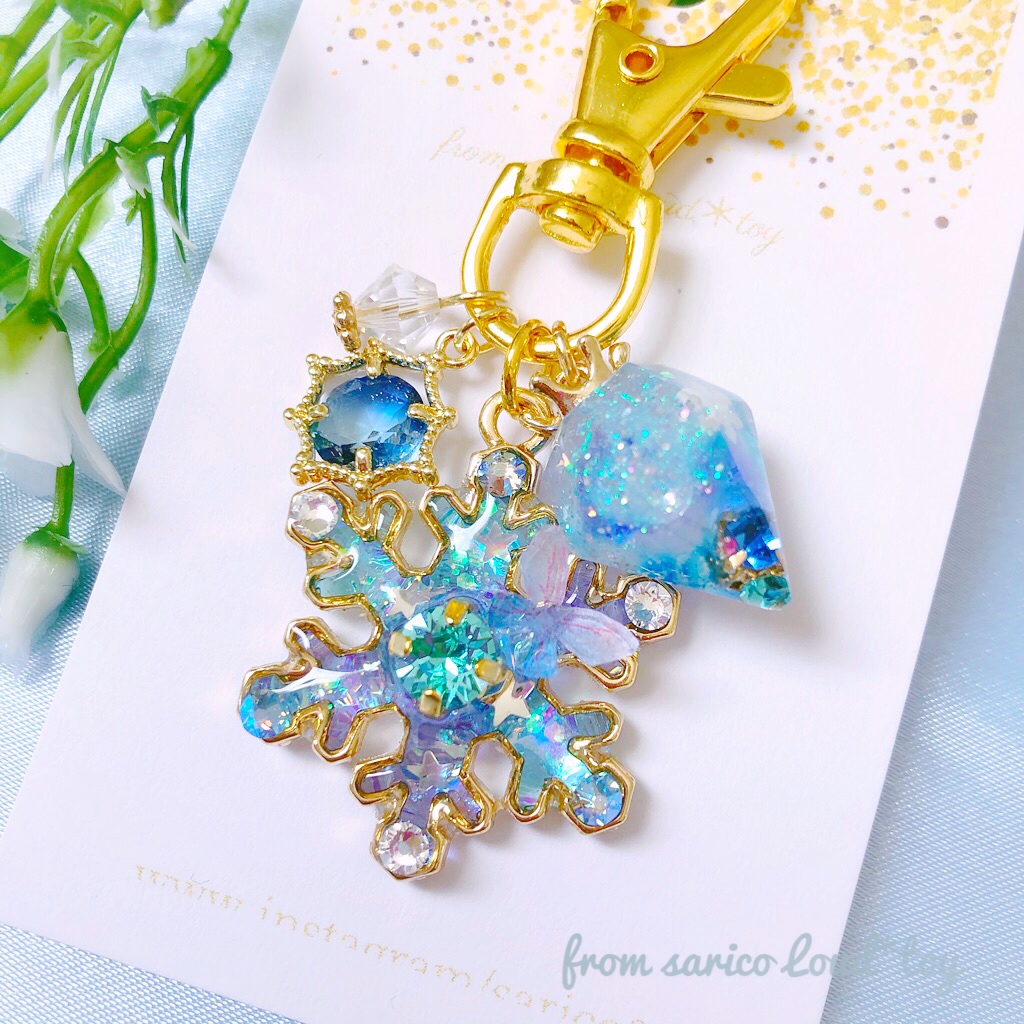 雪の結晶チャーム