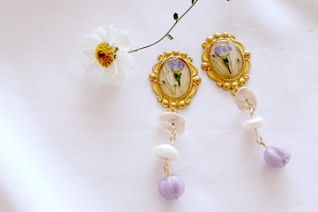 ヒナソウと淡水パール　イヤリング/ピアス
