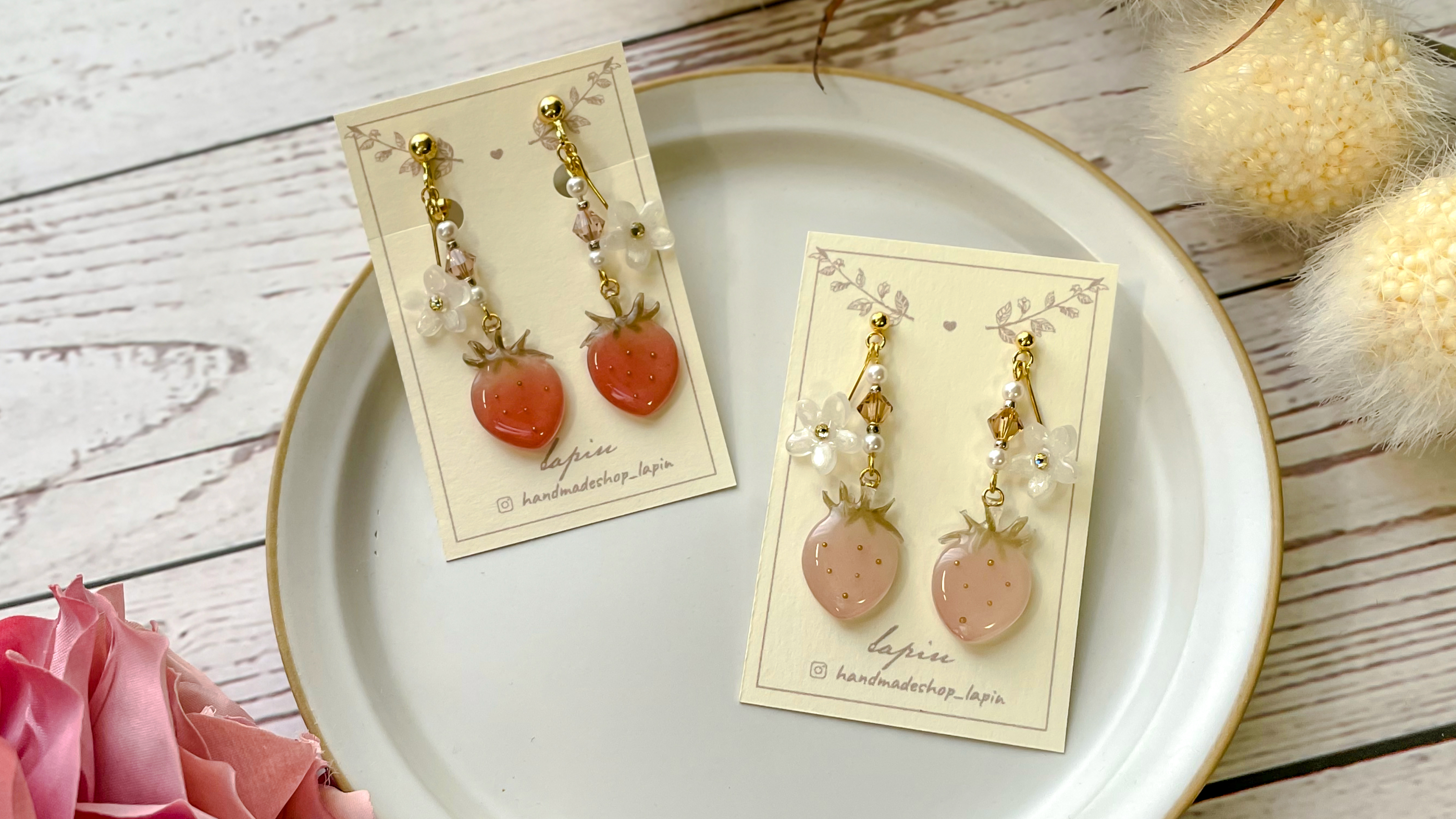いちご𓂃𓈒𓏸ピアス･イヤリング