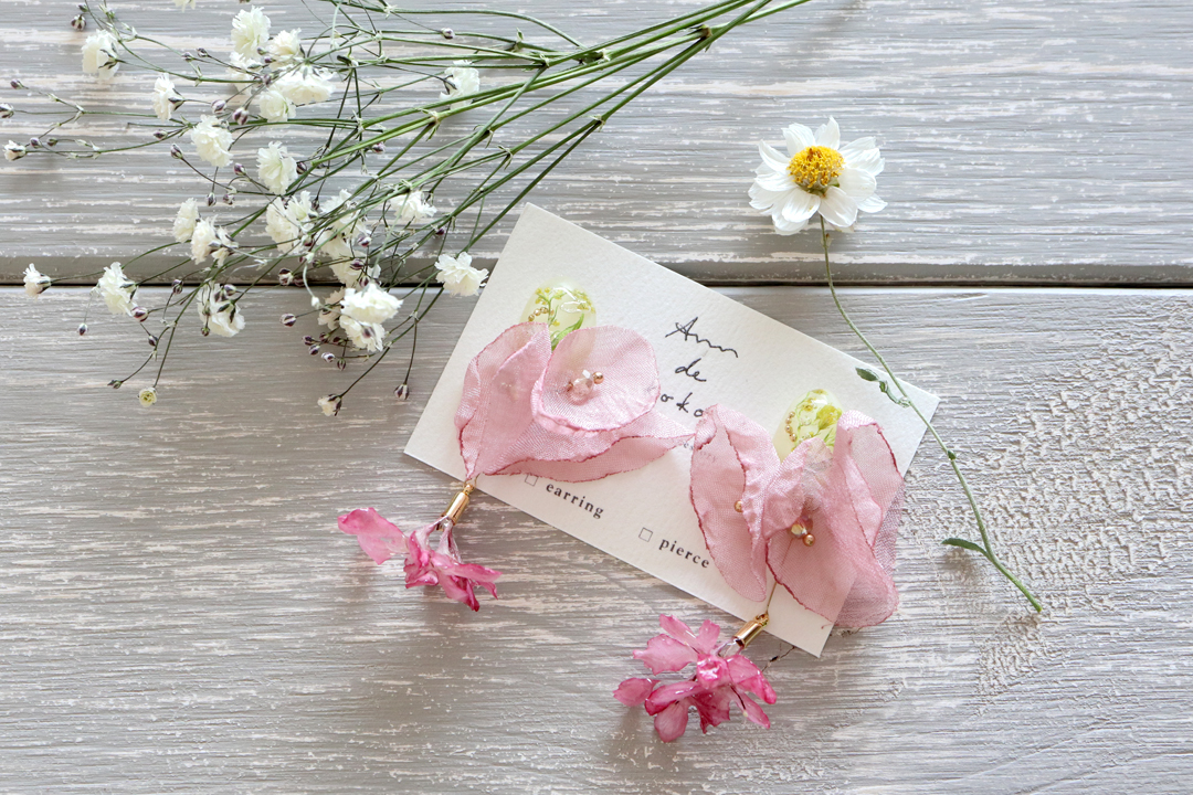 シフォンタッセルとスカビオサイヤリング/ピアス