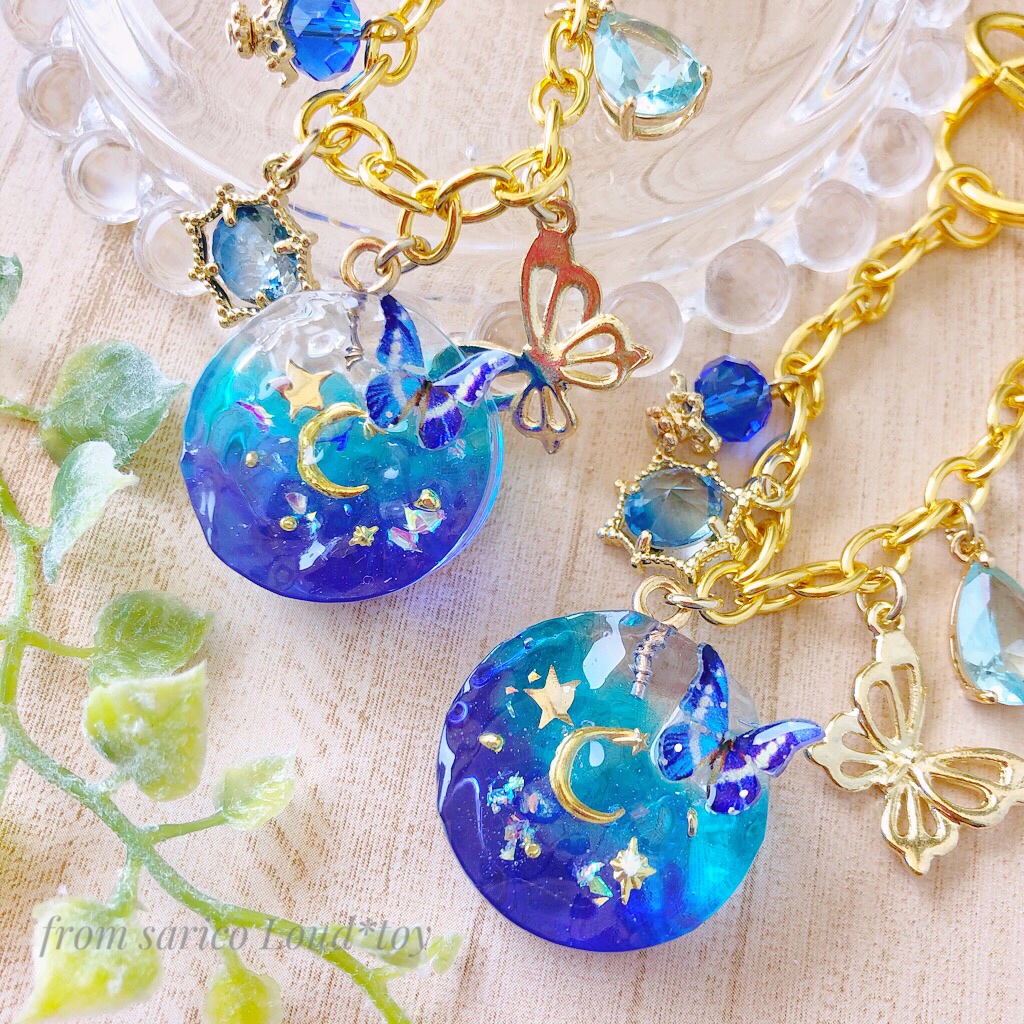 水面の蝶🦋バッグチャーム　blue