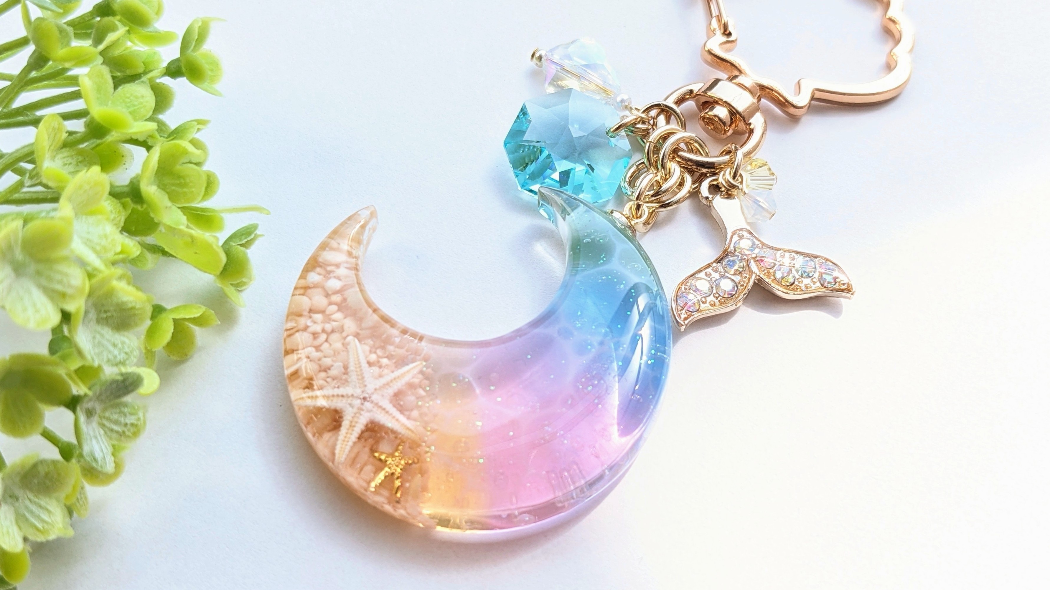 海の三日月〜グラデーションカラー〜