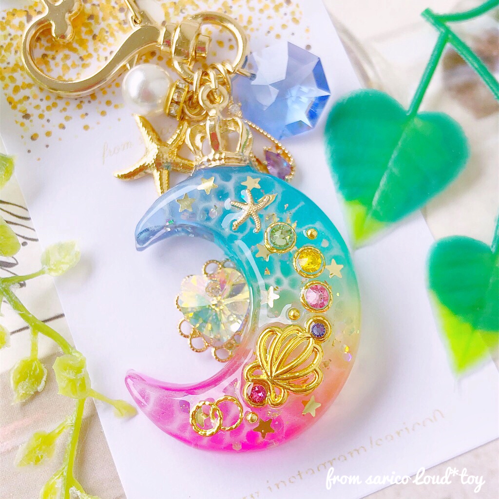 虹色マーメイドmoonチャーム🌙