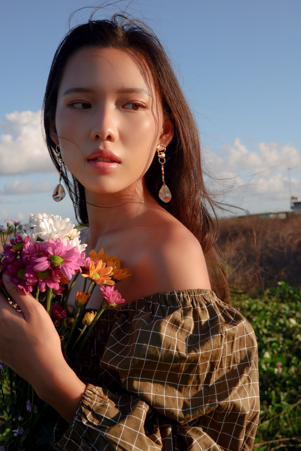 Gold leaf long piercing 