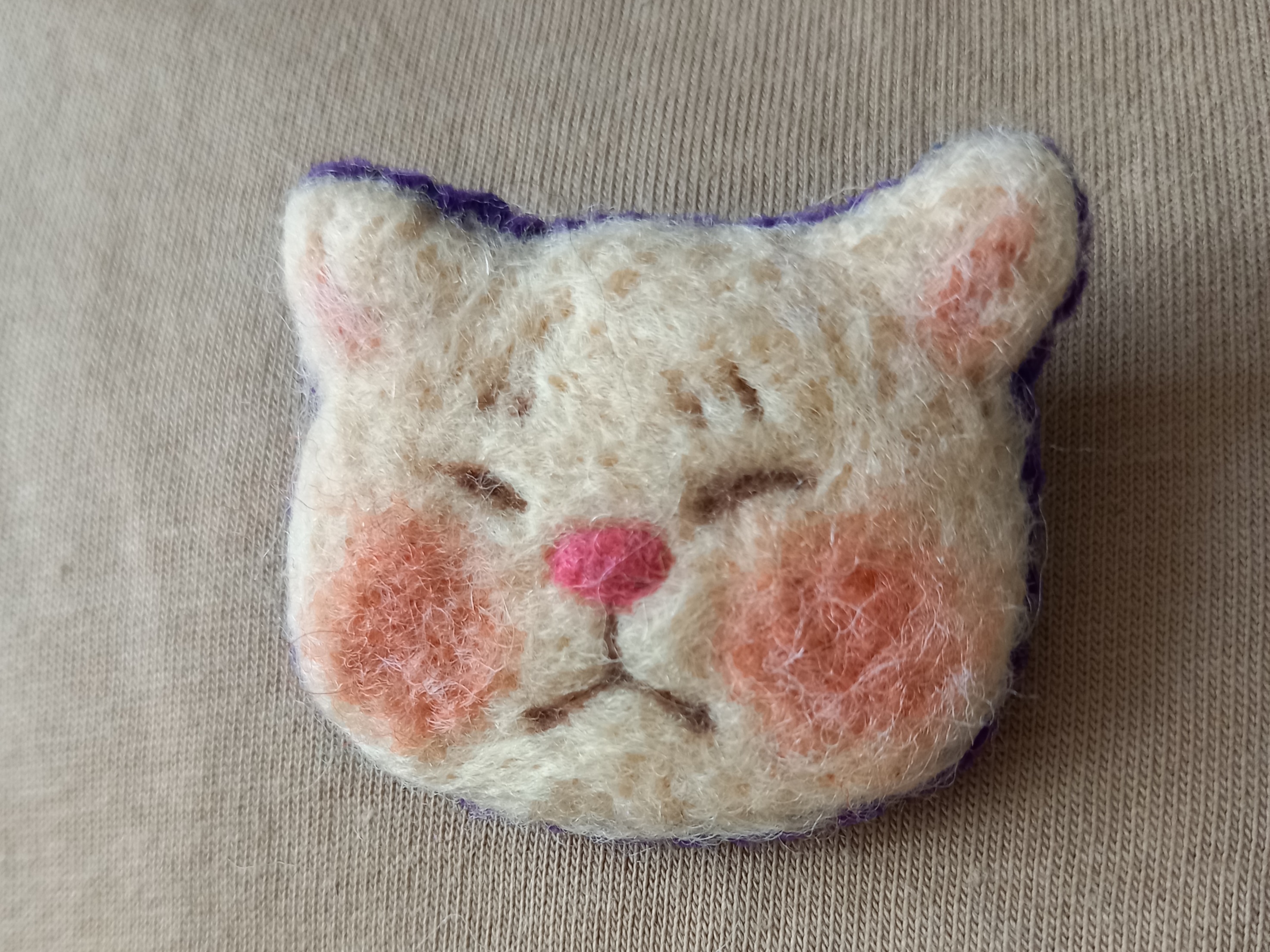 ブサネコさんブローチ手作りキット 