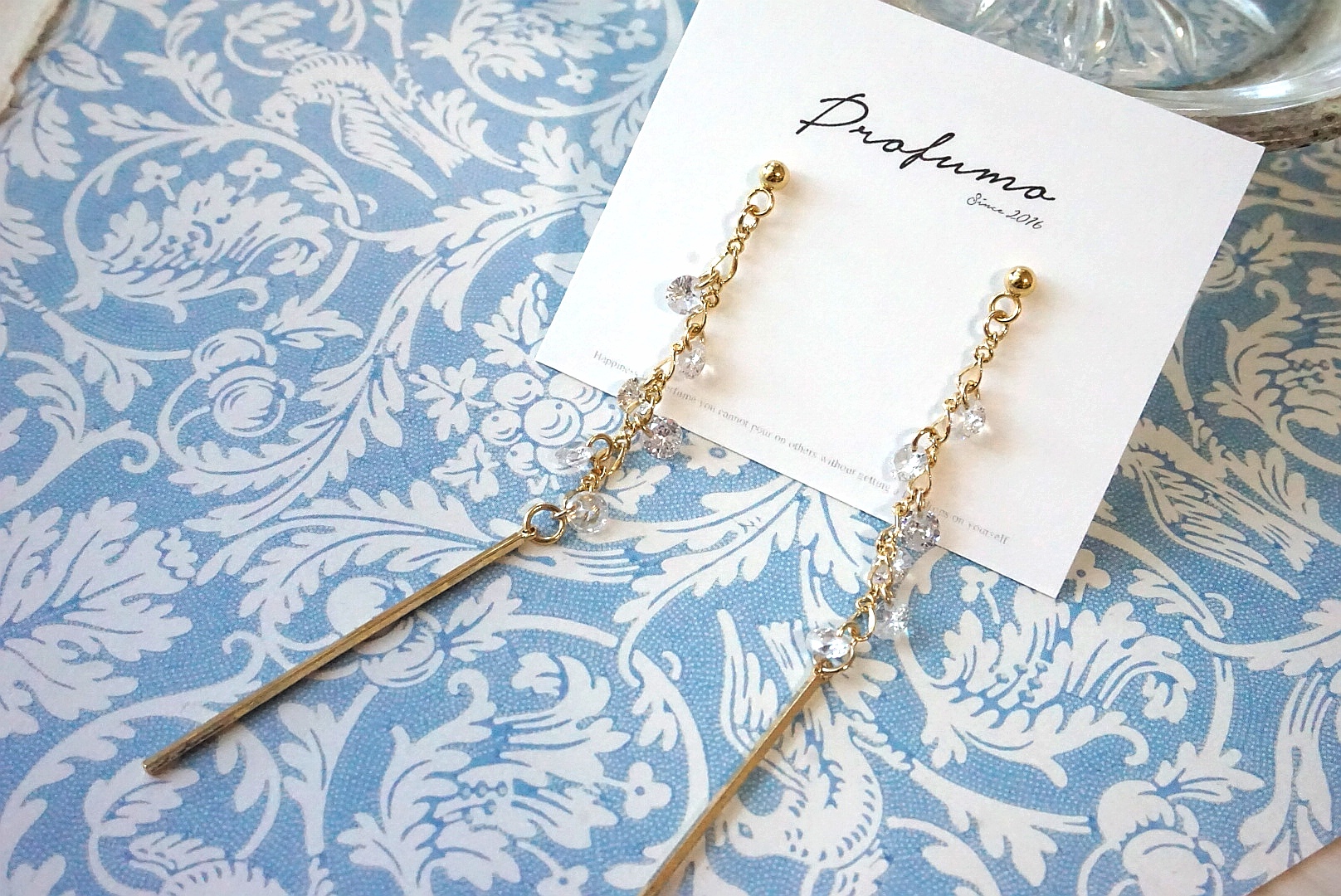 ラウンドキュービックジルコニア×チェーンスティック(ゴールド)