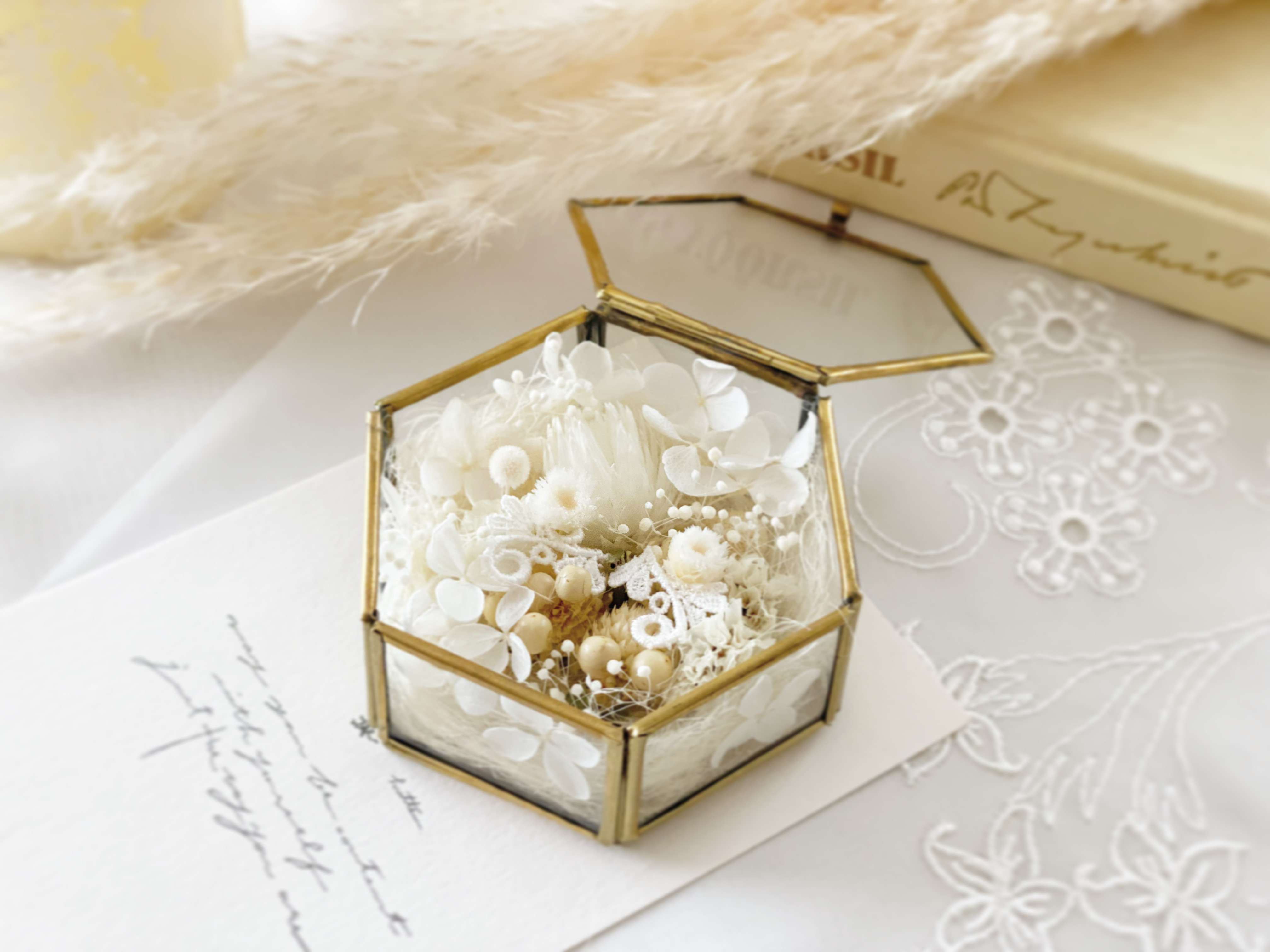 六角ガラスボックスのリングピローivory 