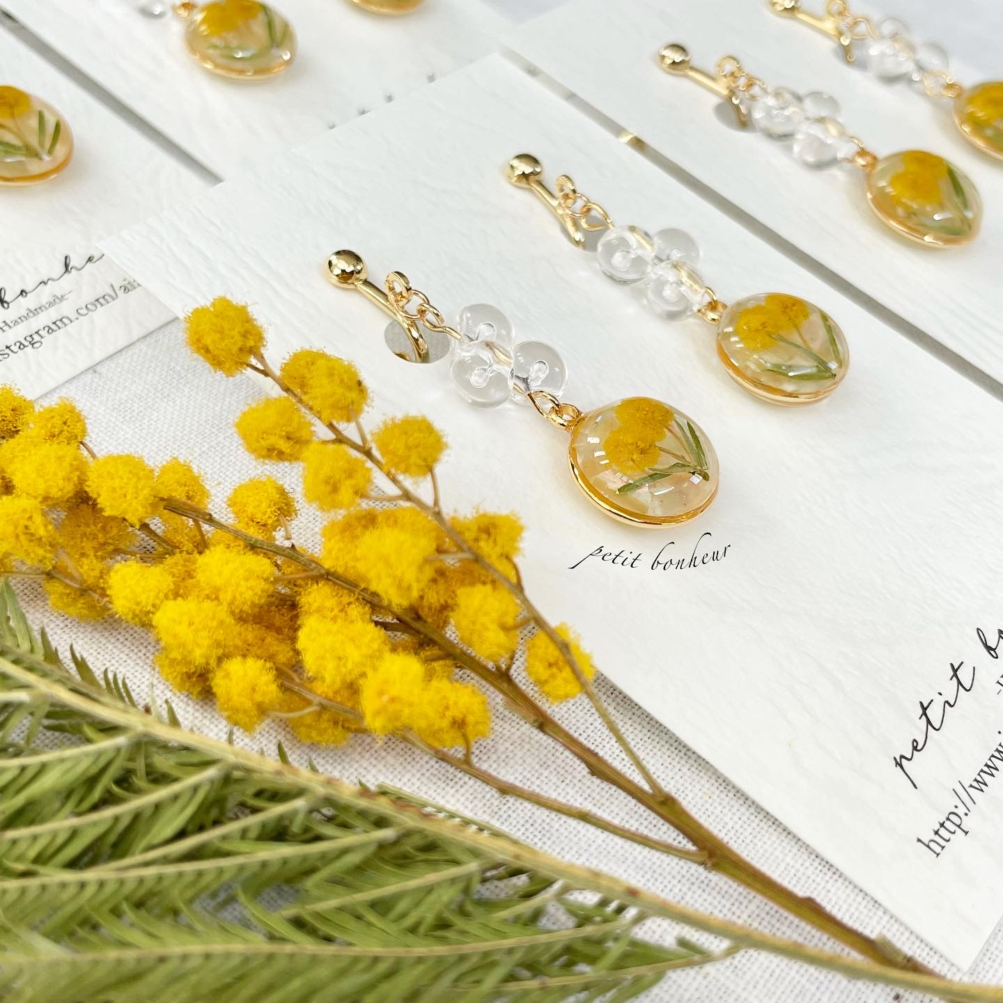 まーるいミモザの耳飾り𓆸