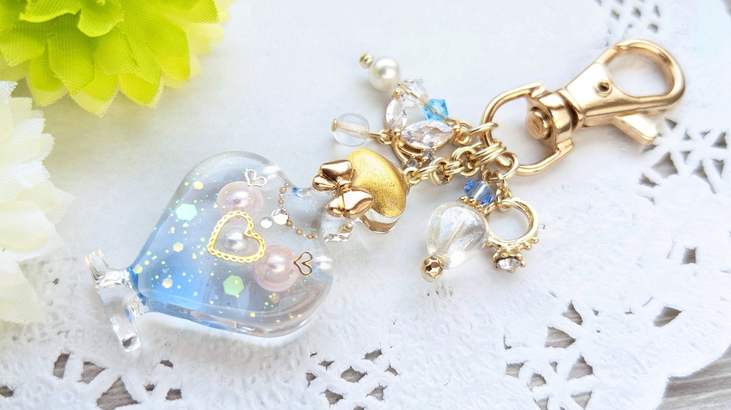 Cute perfume bottle　A