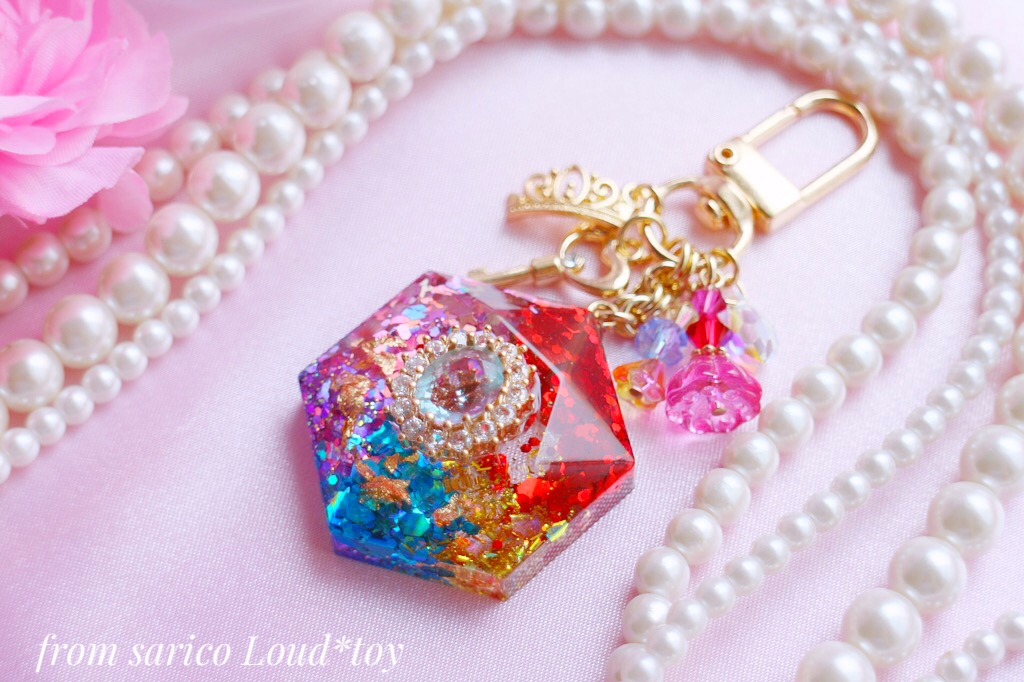 magical hexagonチャーム