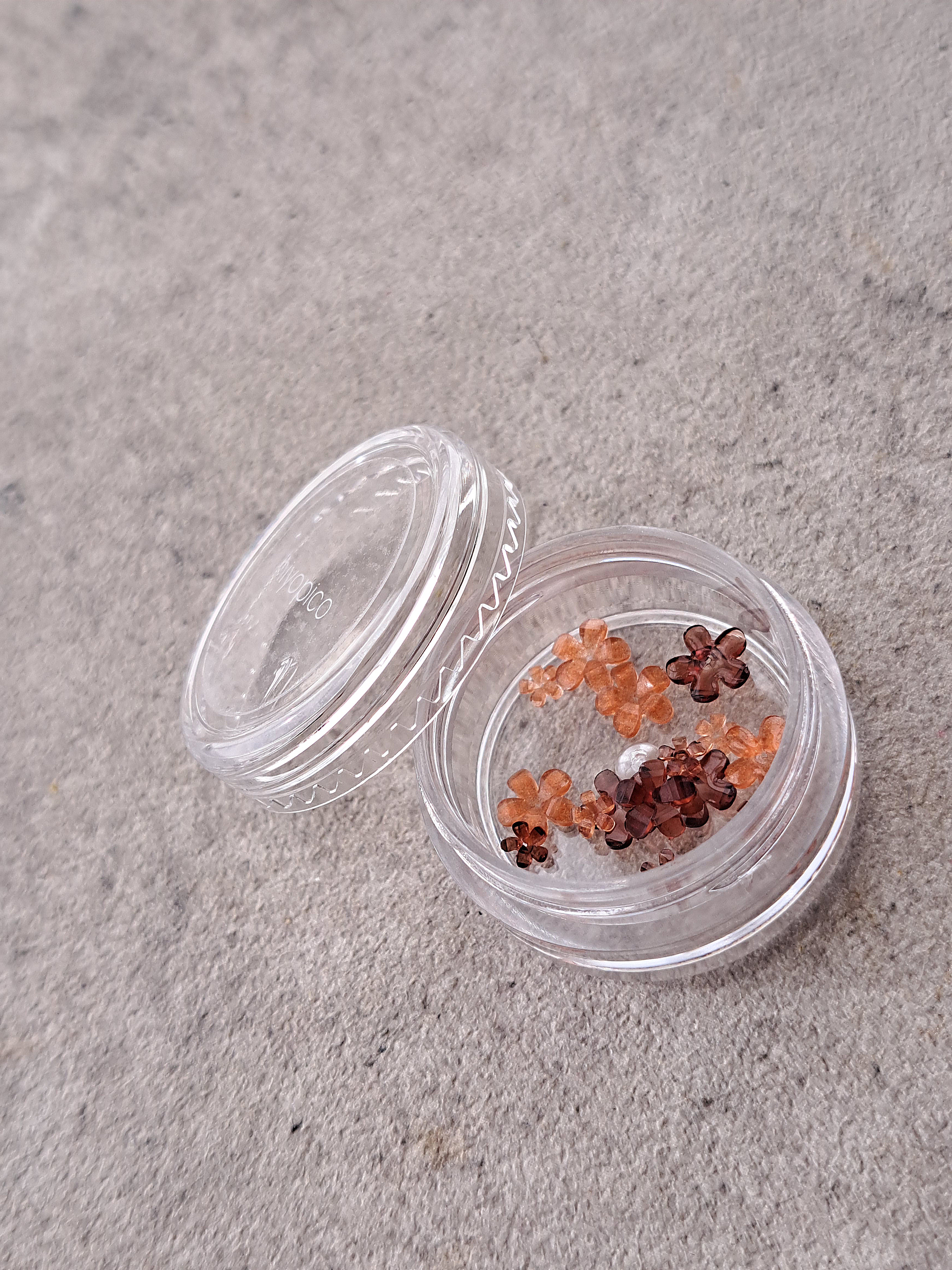 pico flowers  ☾︎coffee & spice ☽︎