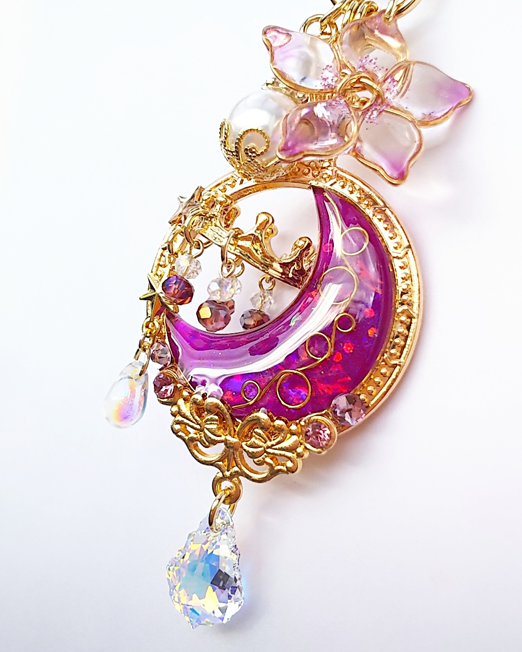 フラワーパープルの三日月シャンデリアキーホルダーの画像2