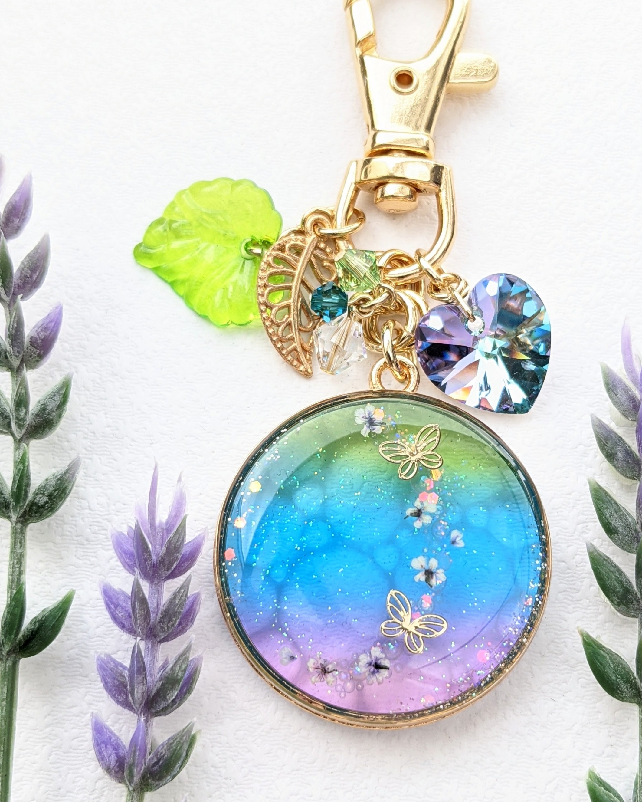 蝶と華の水面グラデーションキーホルダー💙の画像2