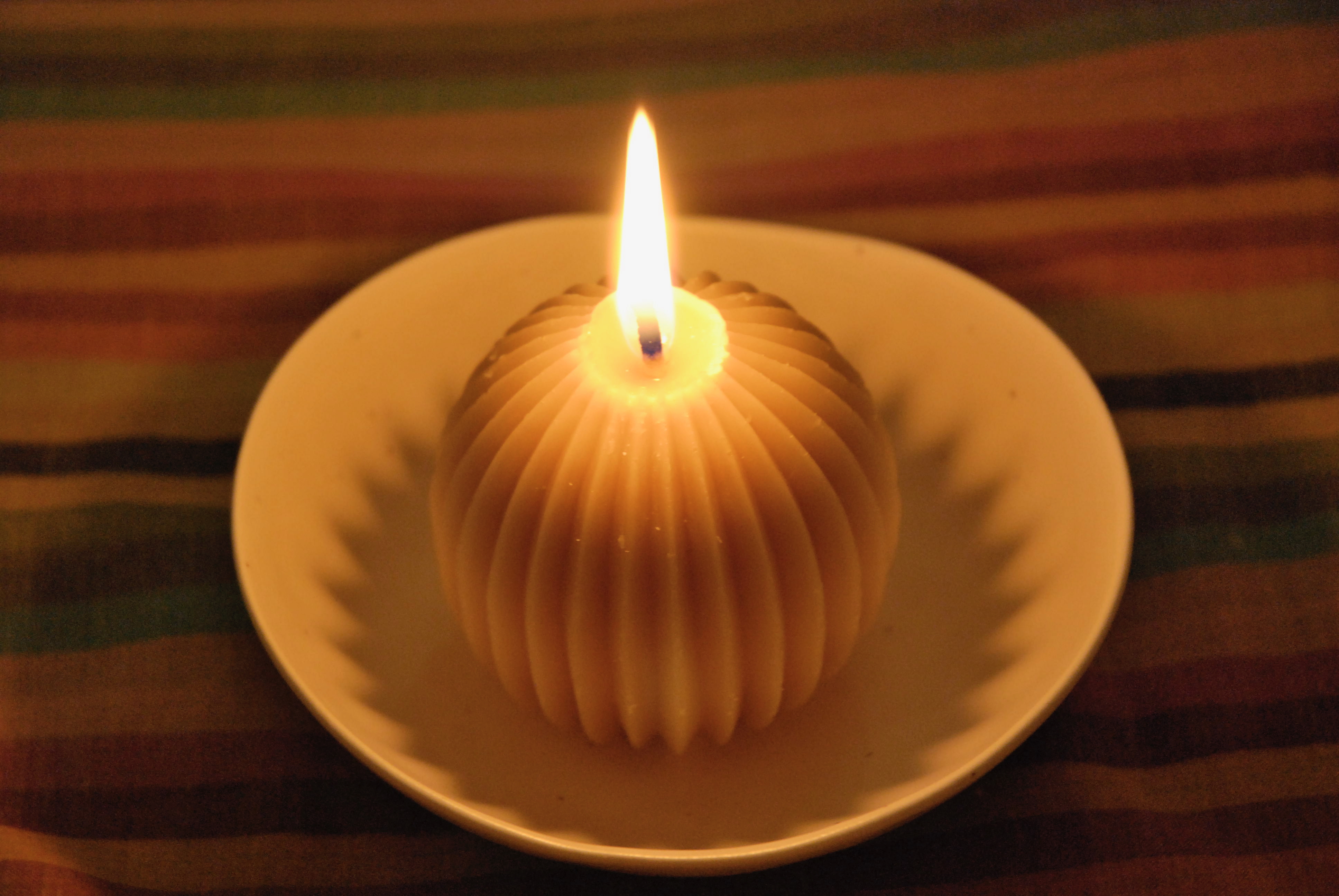 溶けていく姿が美しい、育てるミツロウキャンドルのギフトセットの画像2