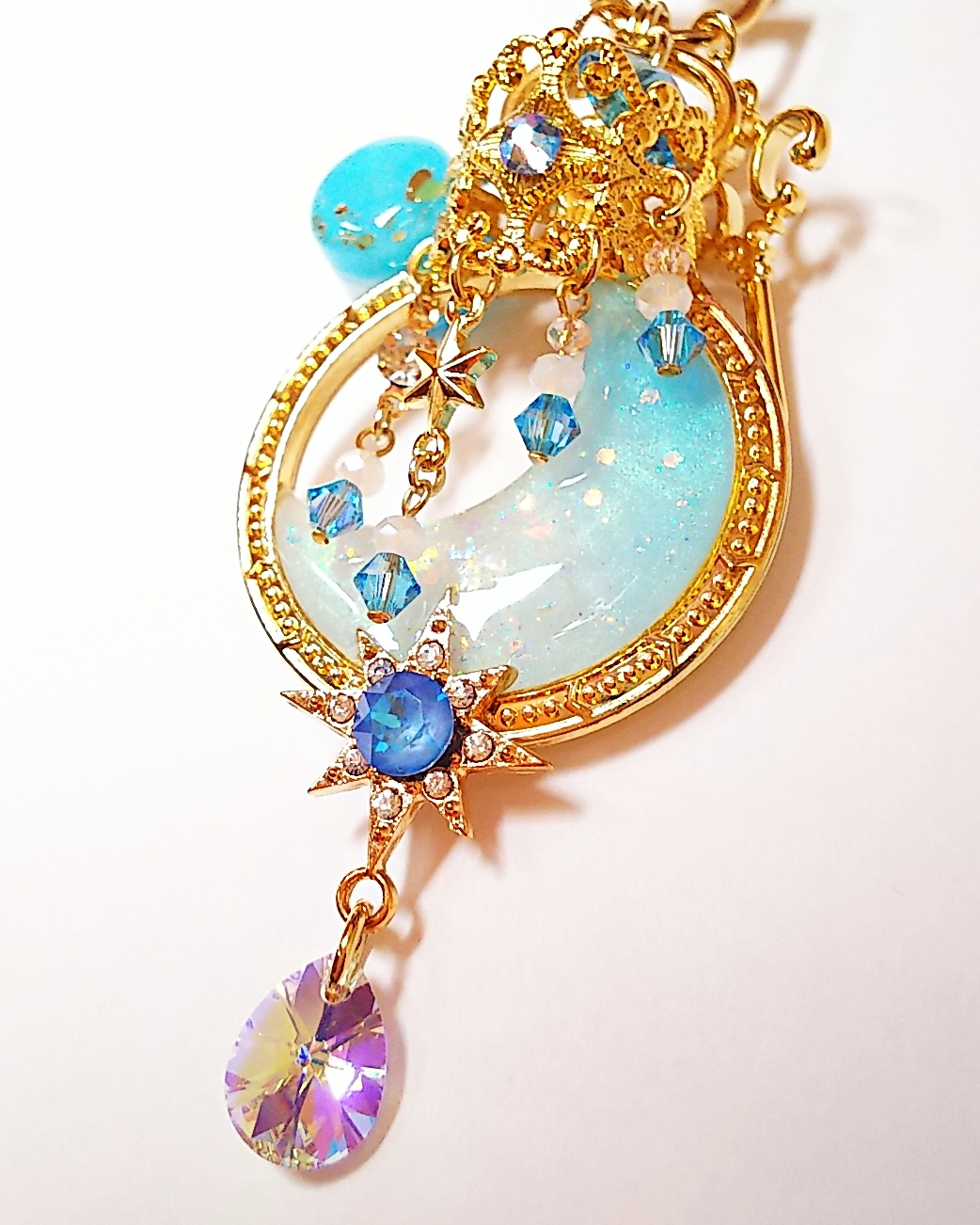 マカロンカラーの三日月シャンデリア（ブルー）の画像2