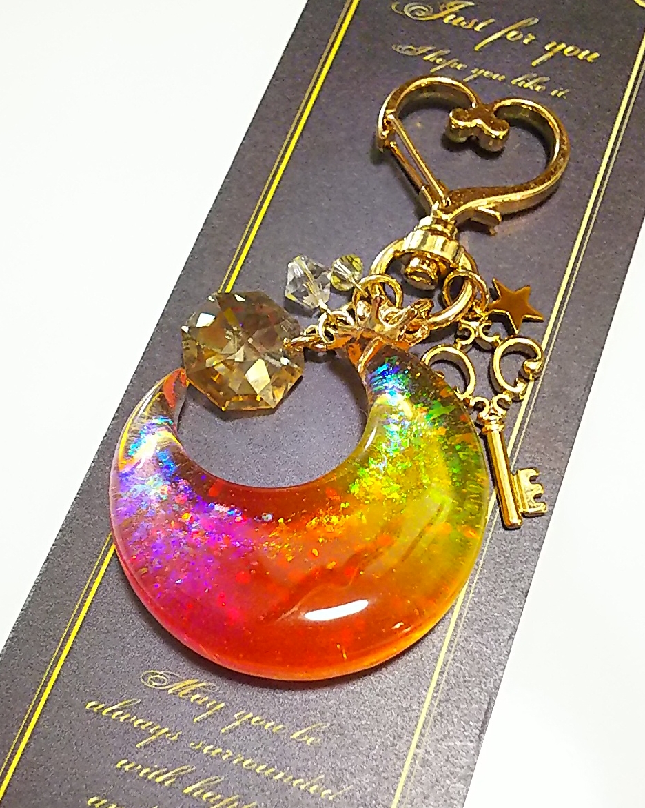 幻想的な三日月のキーホルダー②の画像2